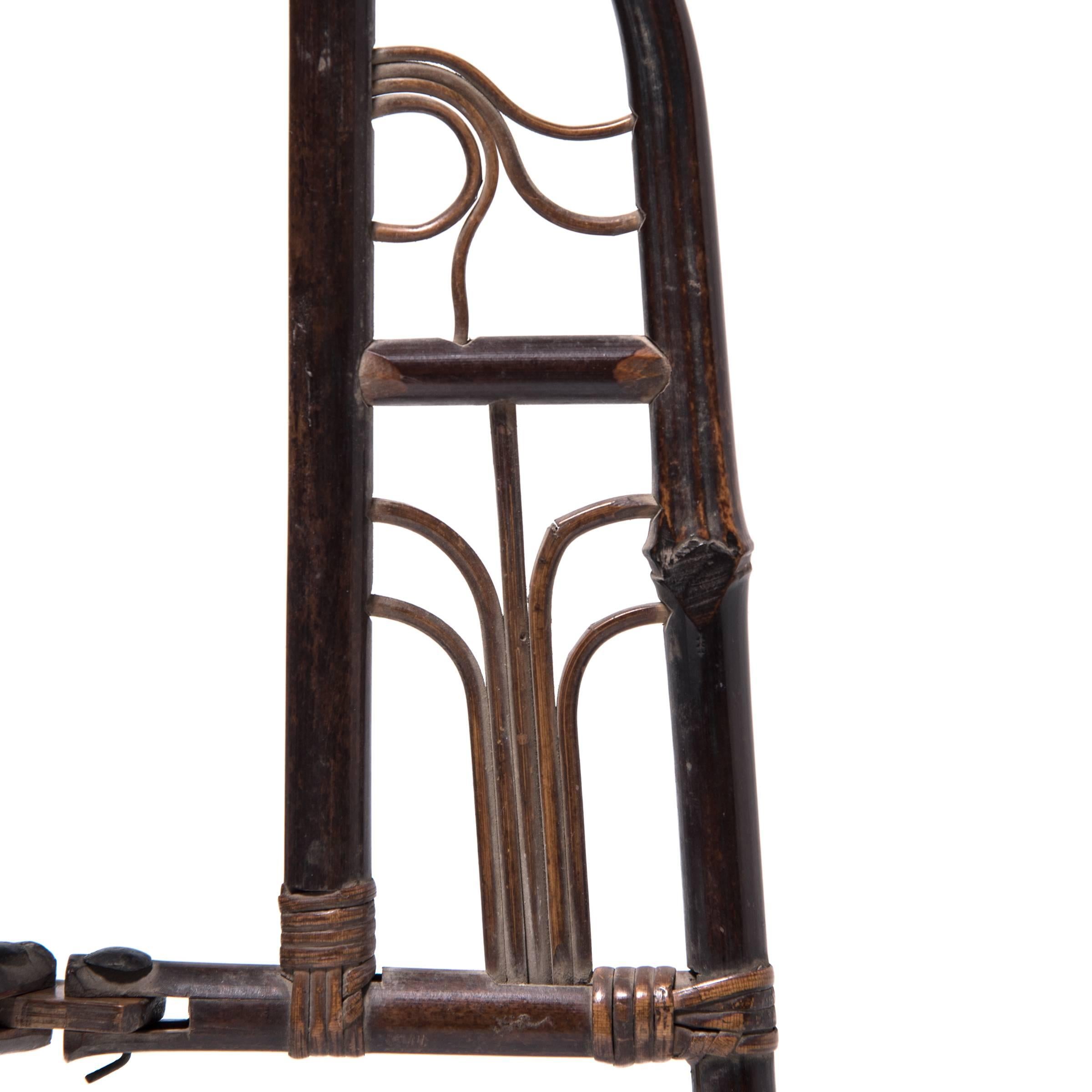 Chinese Bamboo Folding Hat Stand, circa 1850 In Good Condition For Sale In Chicago, IL