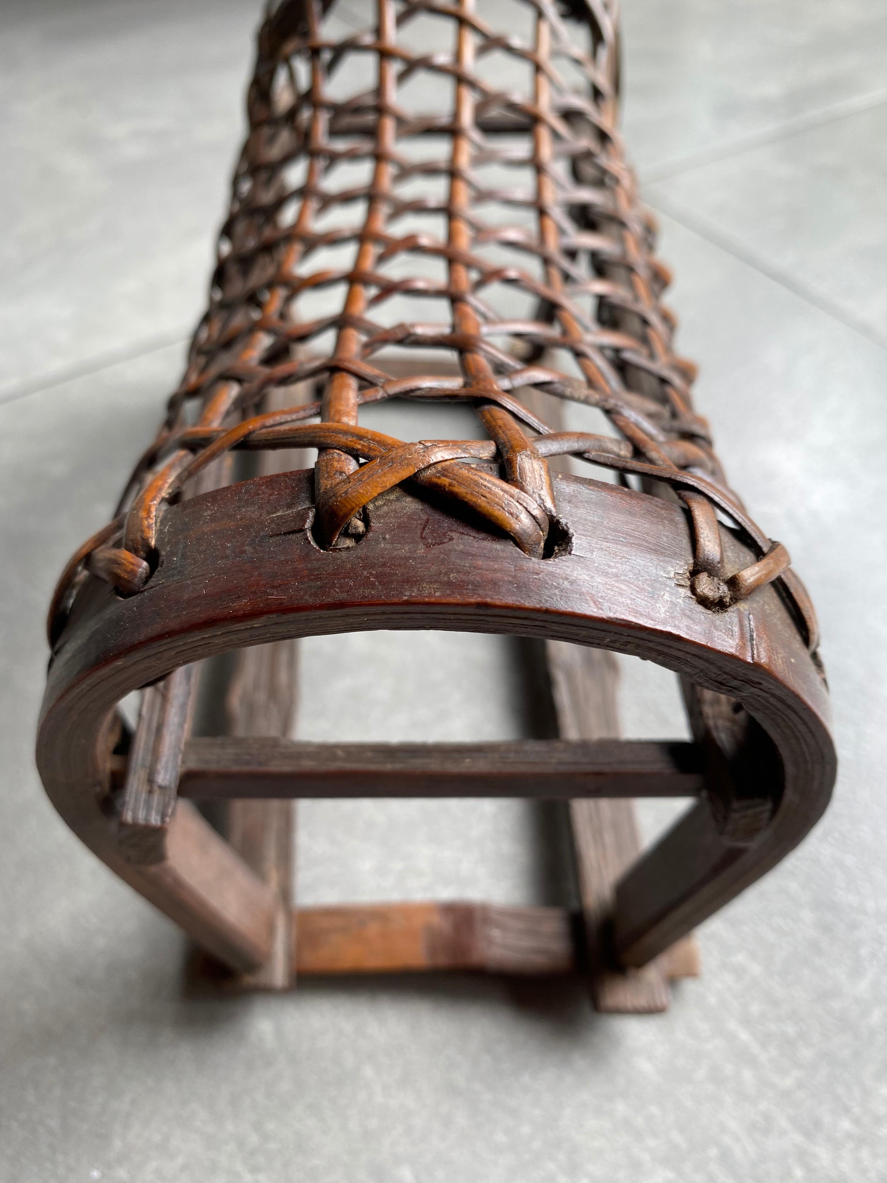 Chinese Bamboo & Rattan Opium Headrest from Early 20th Century In Good Condition In Jimbaran, Bali