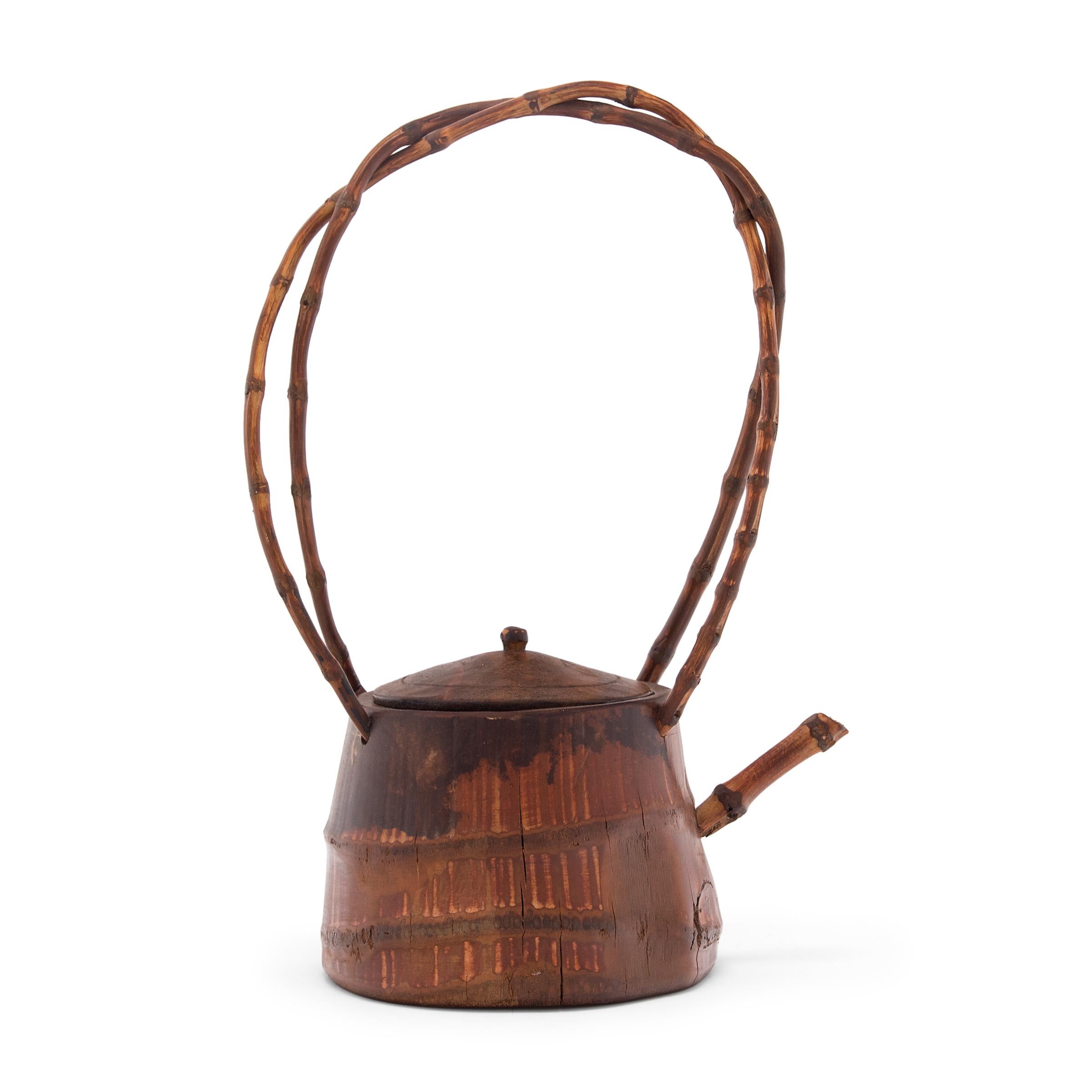 chinese teapot with bamboo handle