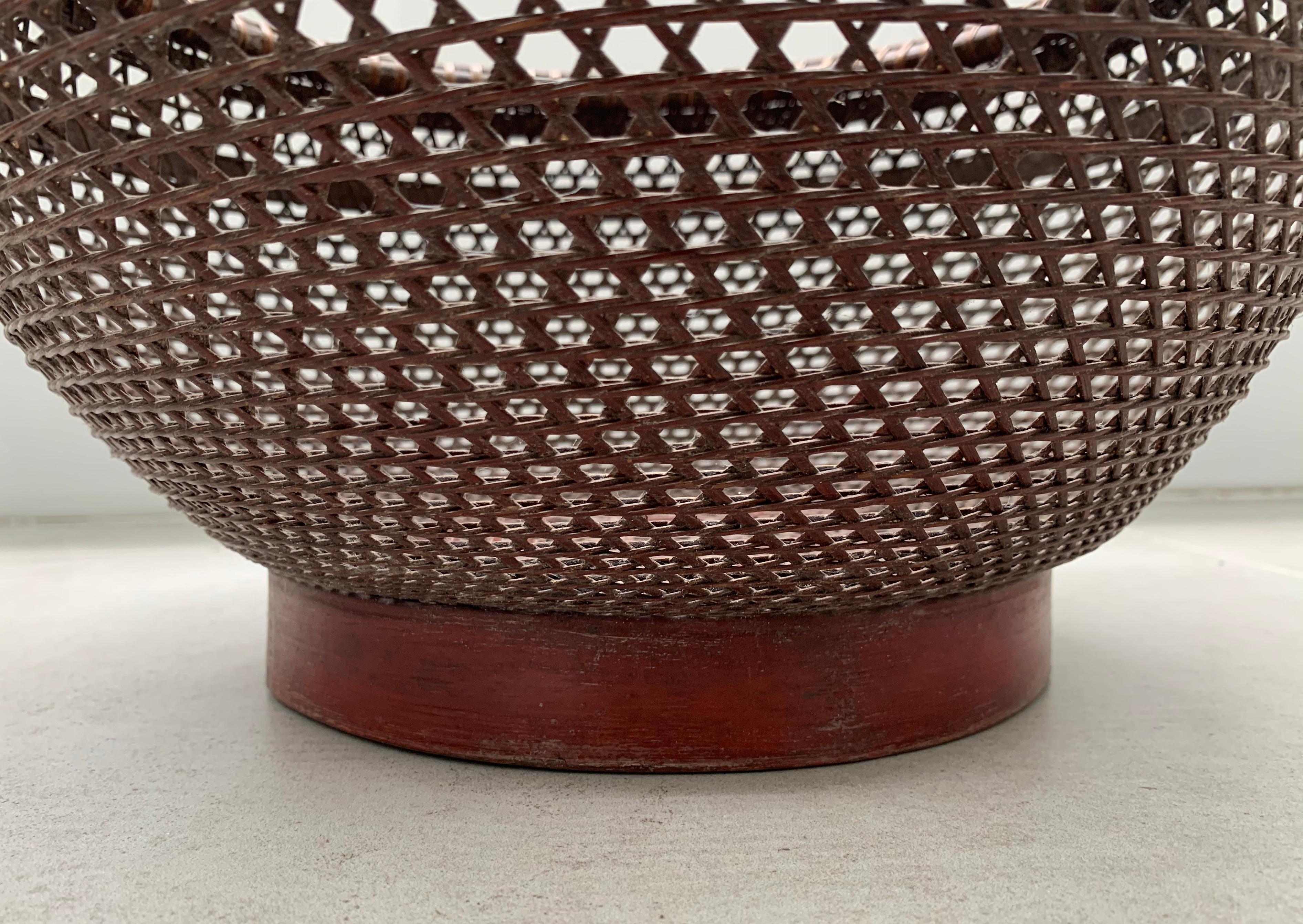 Chinese Basket Pair Hand-Woven Rattan with Red Wood Base, Early 20th Century For Sale 5