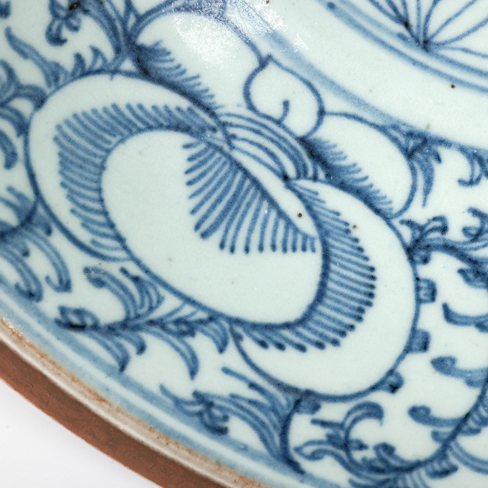 Chinese Batavian Blue & White Patterned Porcelain Bowl For Sale 4