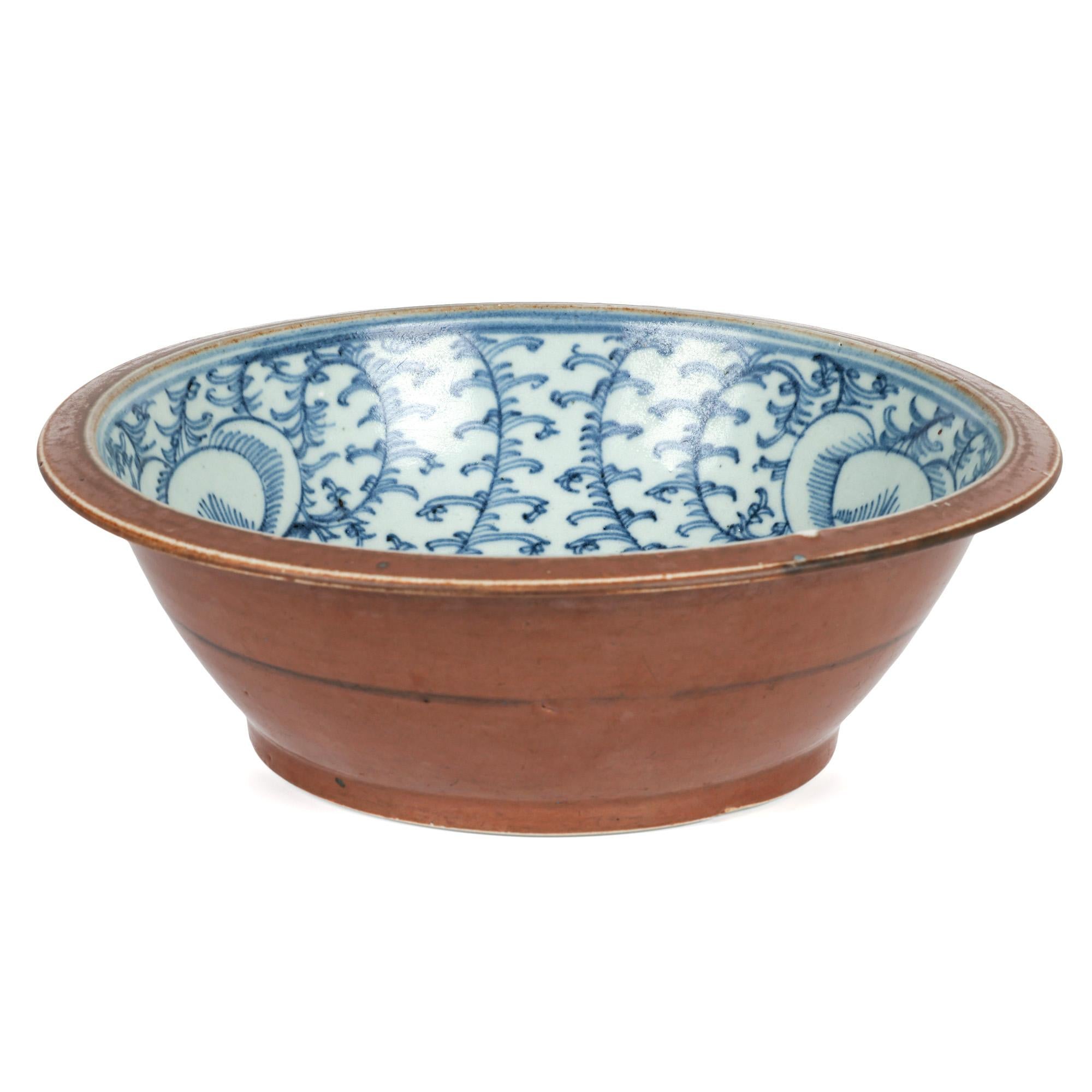 Chinese Batavian Blue & White Patterned Porcelain Bowl For Sale 6