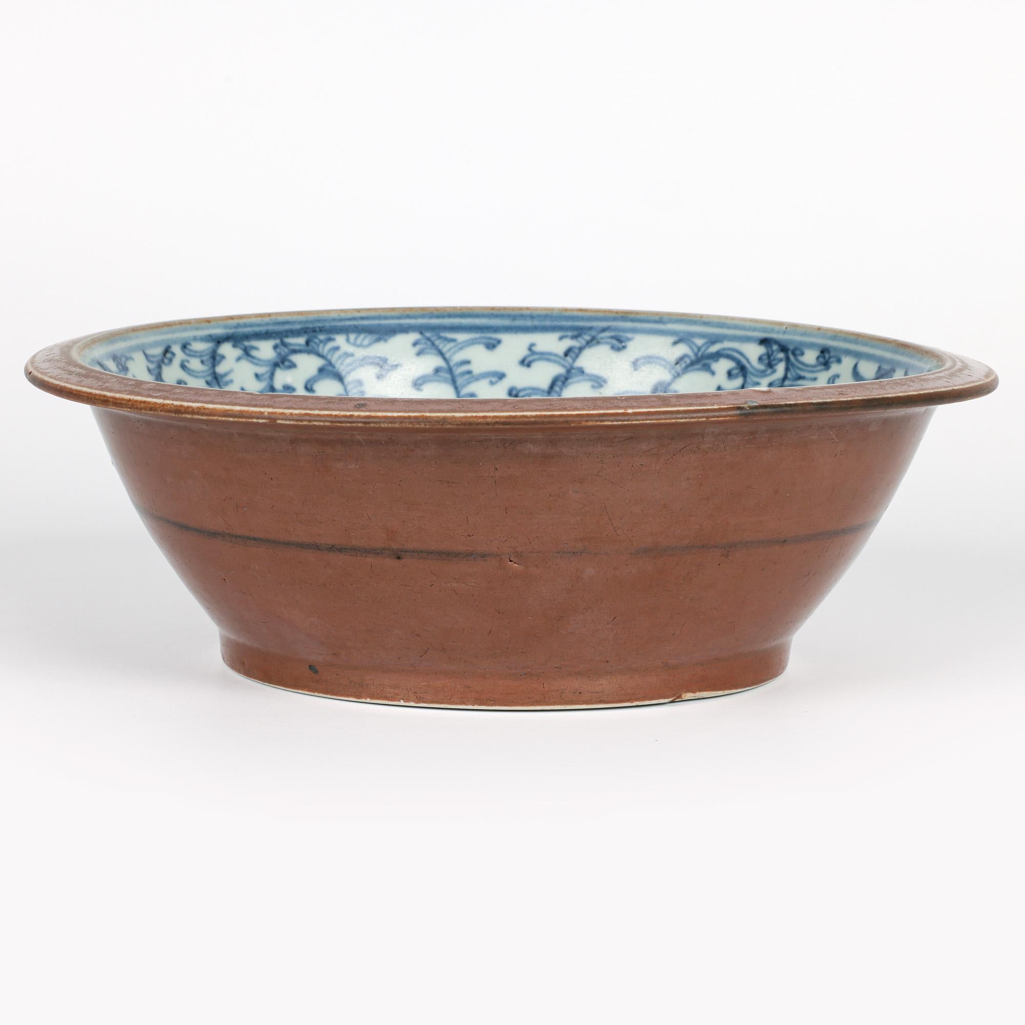 Chinese Batavian Blue & White Patterned Porcelain Bowl For Sale 8