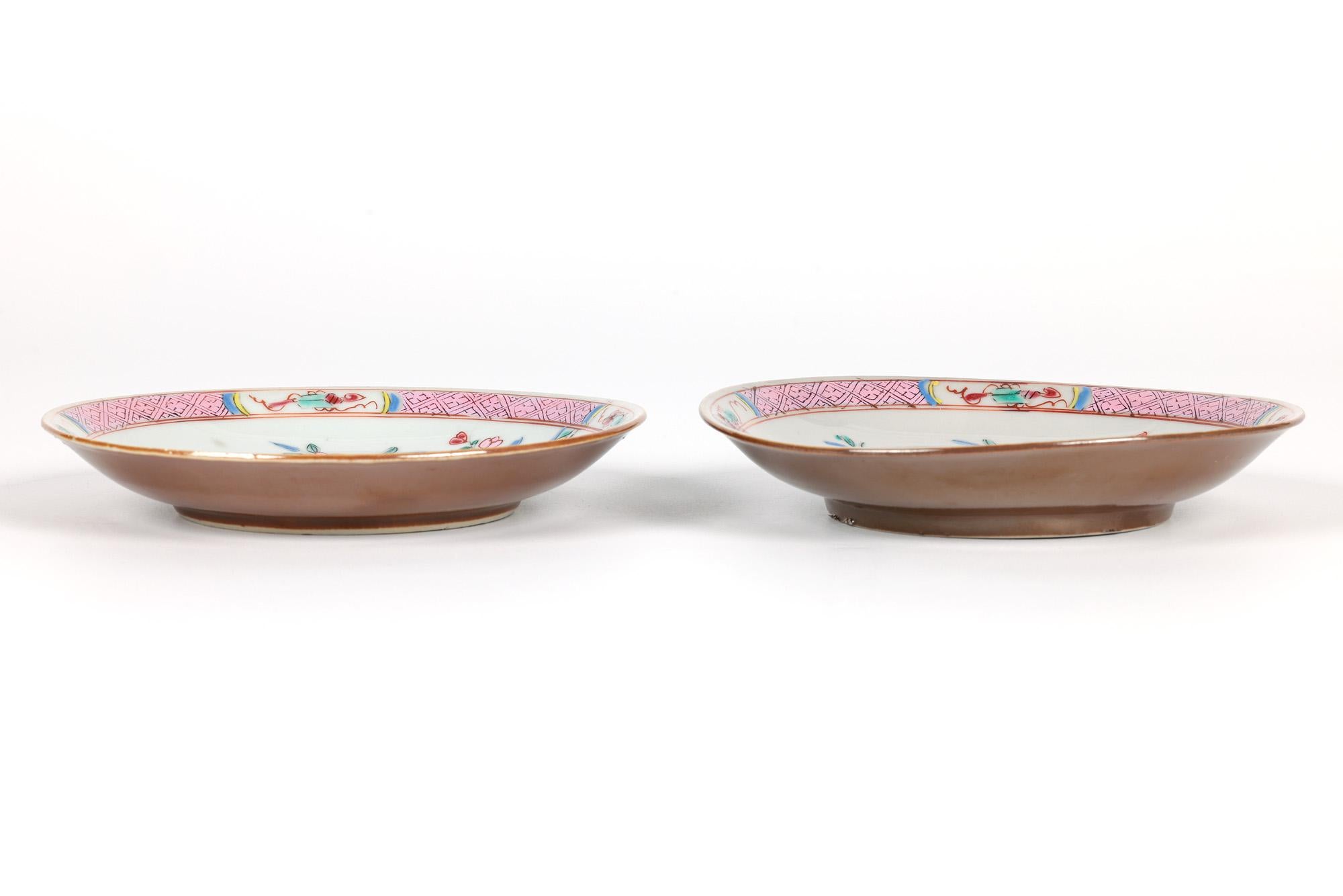 Chinese Batavian Qianlong Pair Famille Rose Painted Saucer Dishes For Sale 6