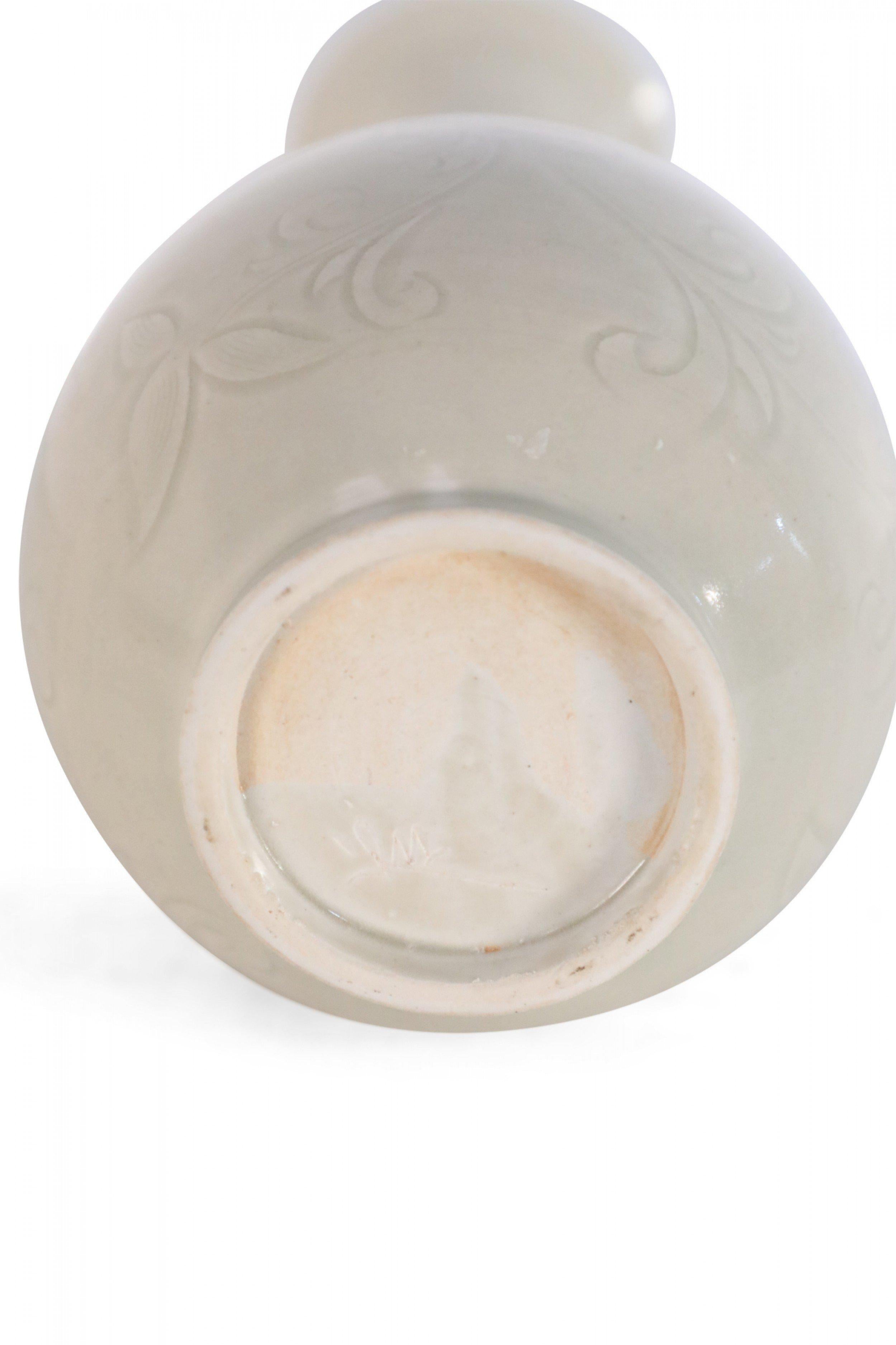 Chinese Beige Carved Floral Pattern Porcelain Vase For Sale 3