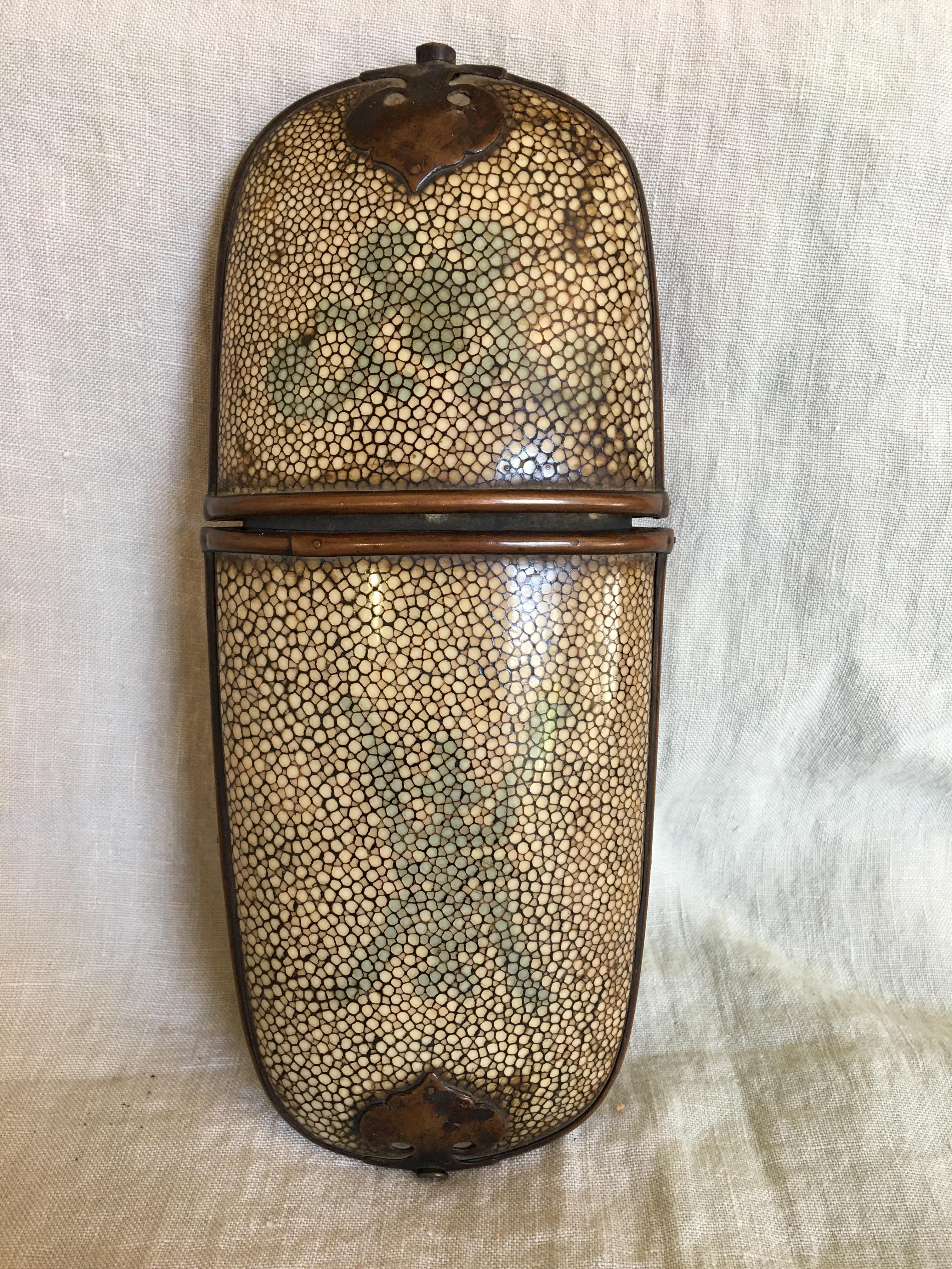 Chinese beige shagreen brass mounted eyeglass case, early 20th century.