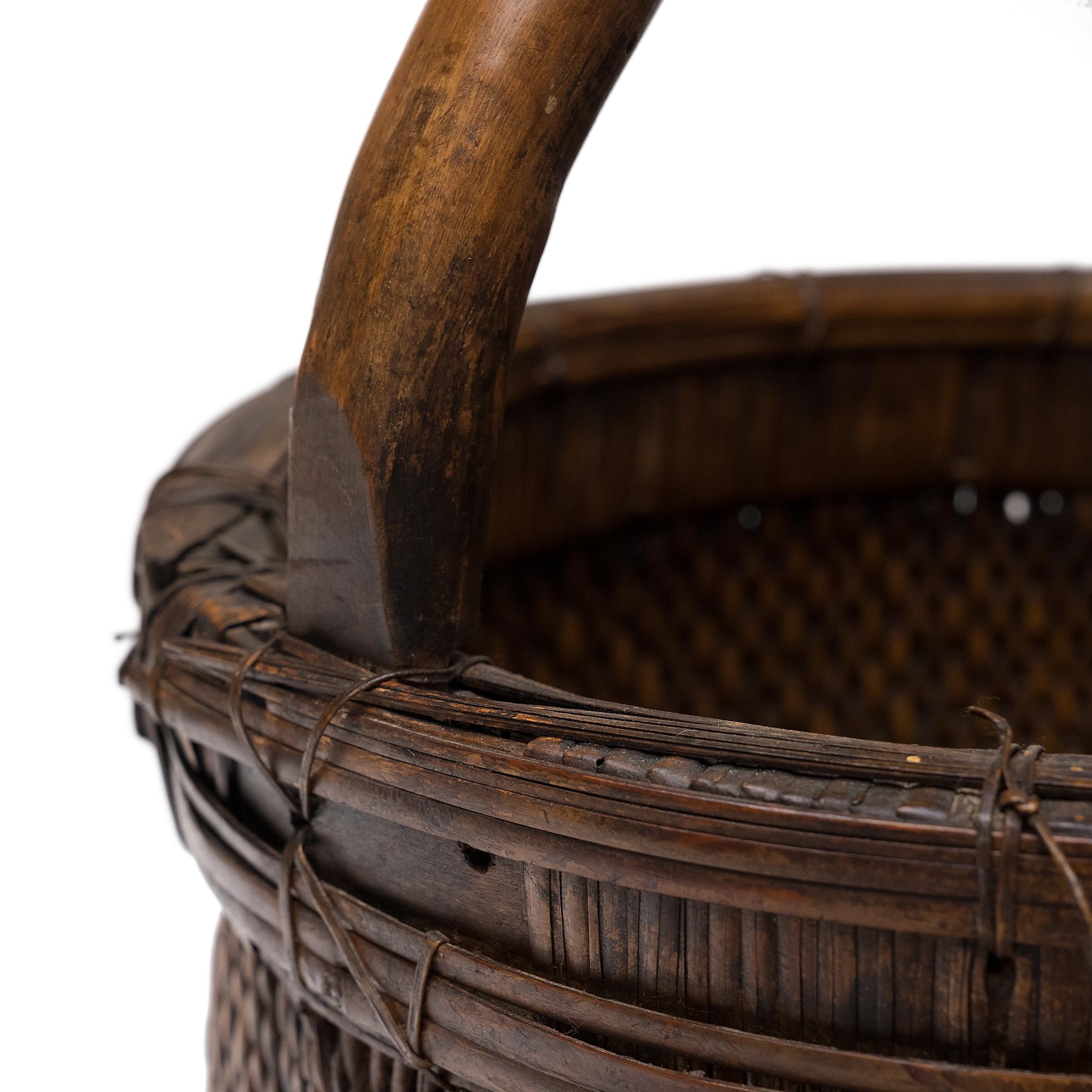 Hand-Woven Chinese Bent Handle Market Basket, circa 1850 For Sale