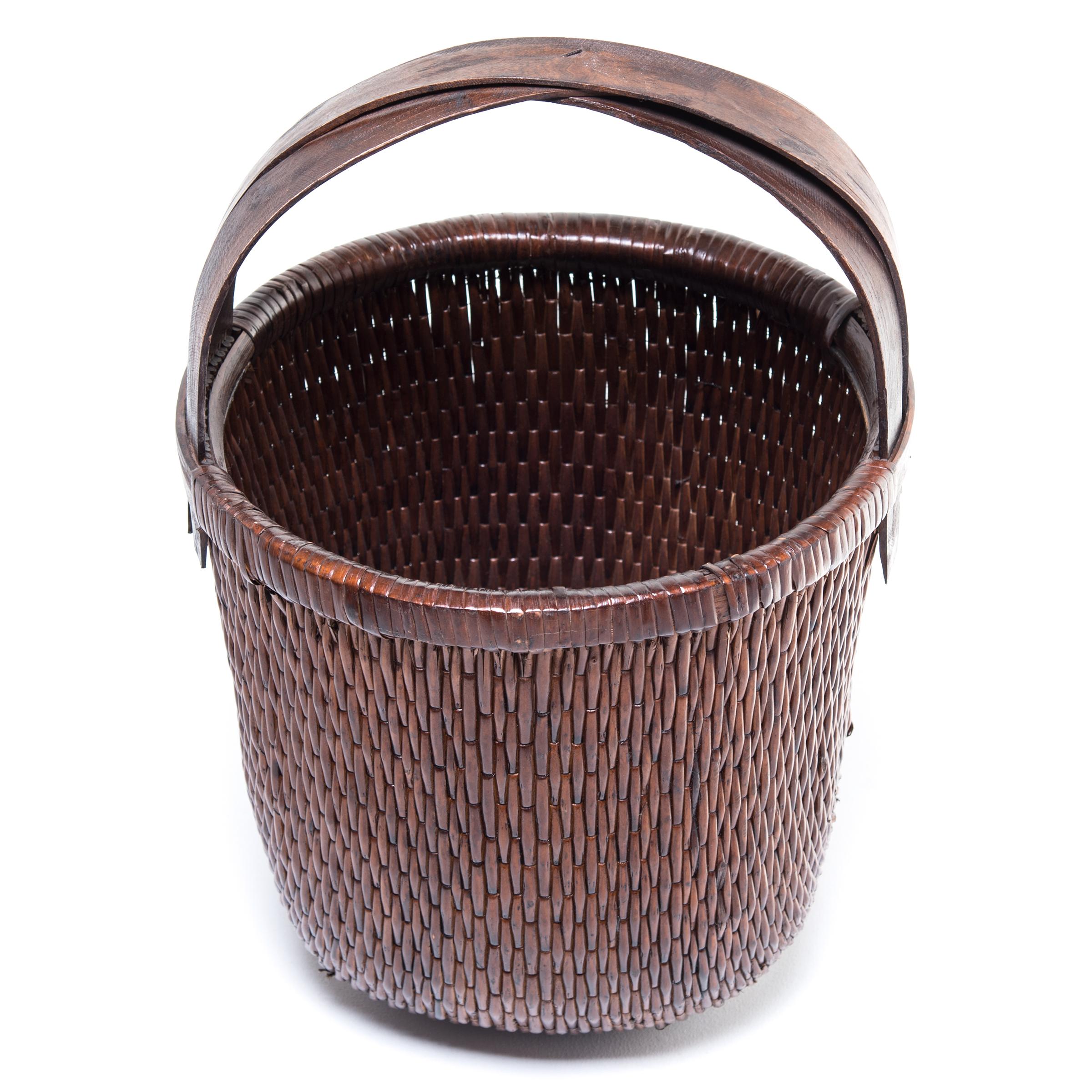 20th Century Chinese Bent Handle Fisherman's Basket, c. 1900 For Sale