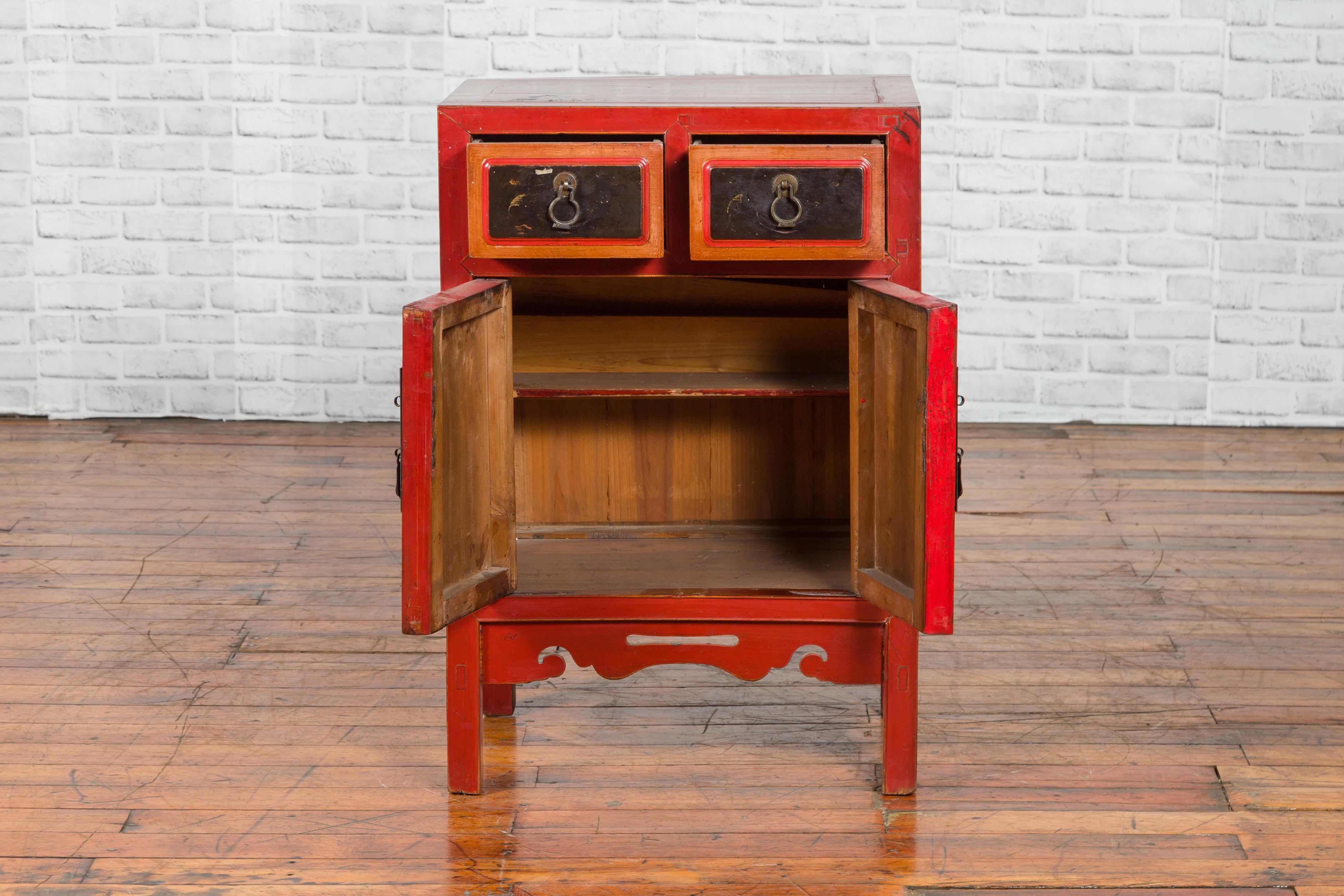 Chinese Black and Red Small Cabinet from the Qing Dynasty, with Carved Apron 4