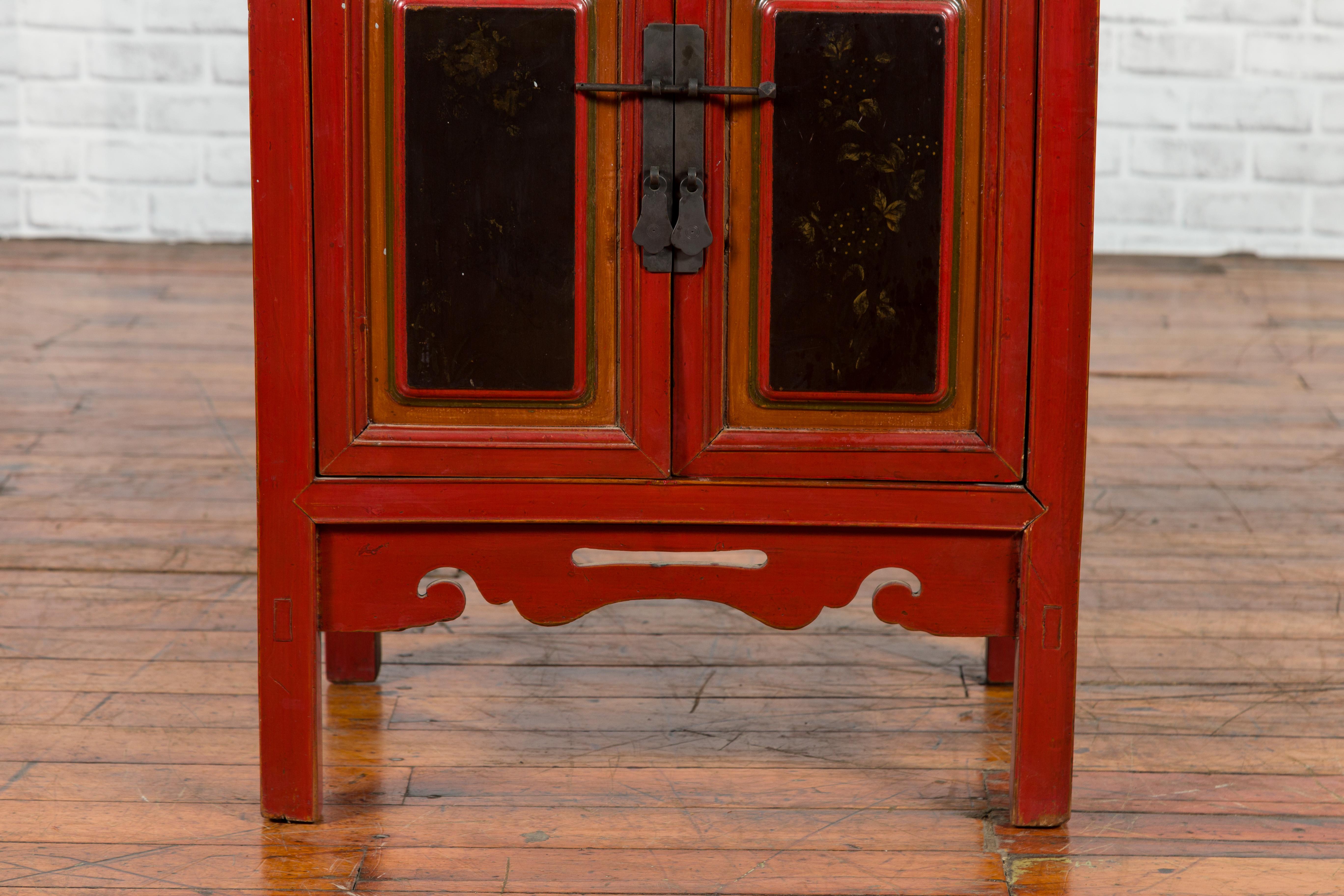 Chinese Black and Red Small Cabinet from the Qing Dynasty, with Carved Apron 1