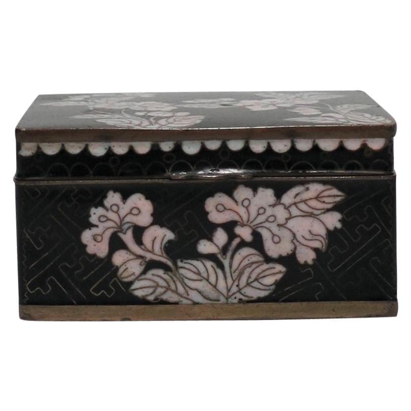 Chinese Black and White Cloisonné Box