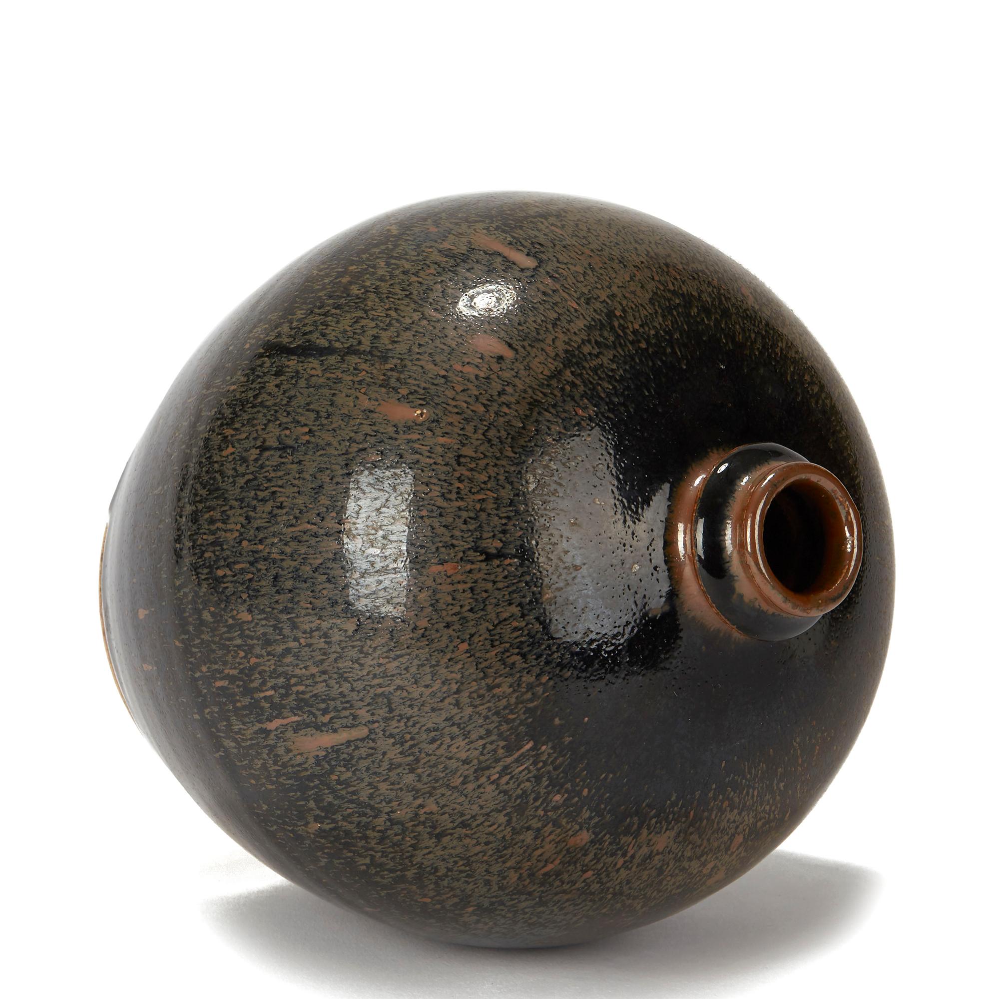 Chinese Black and Brown Haresfur Glazed Bulbous Pottery Vase, 20th Century 4