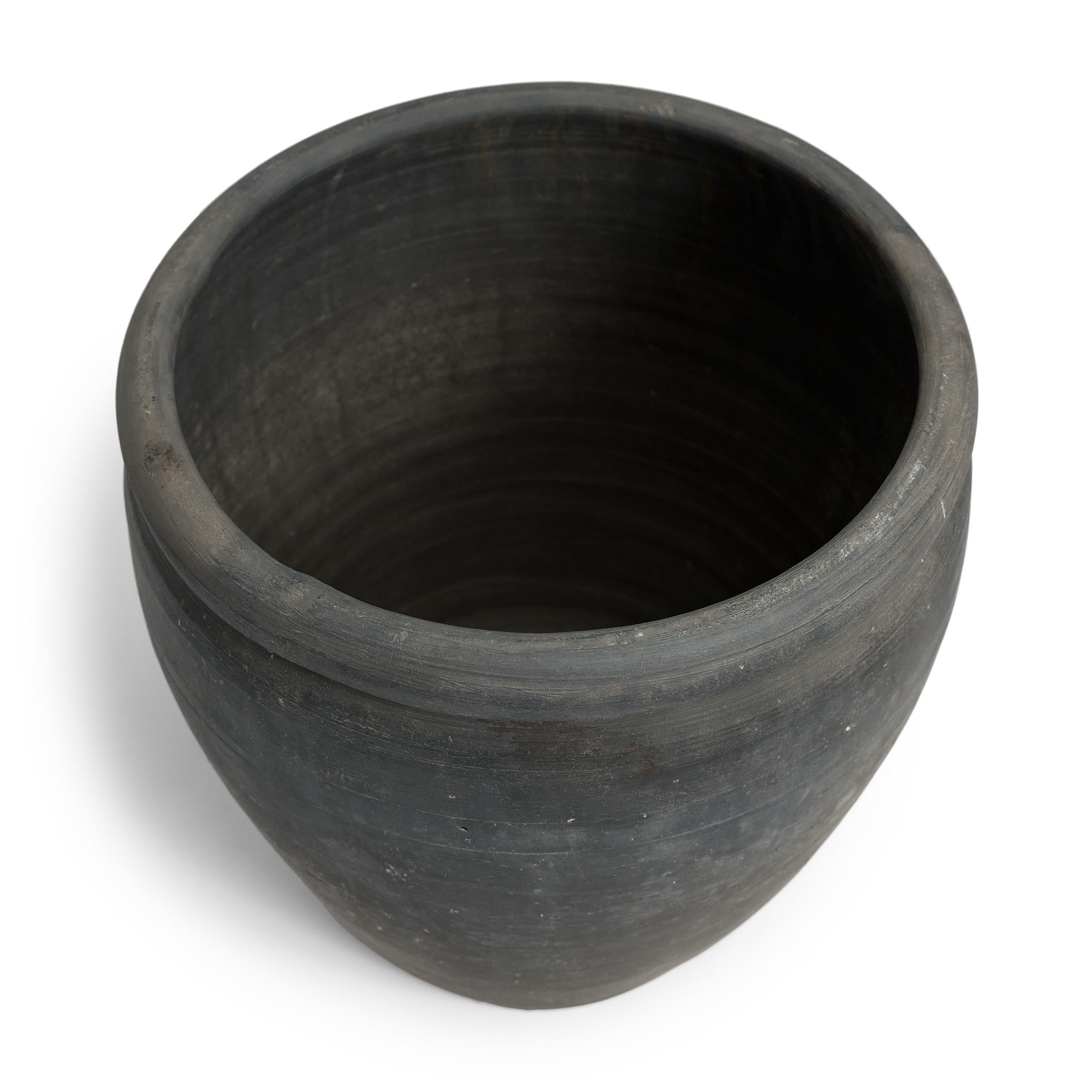 Organic Modern Chinese Black Clay Vessel, c. 1900 For Sale