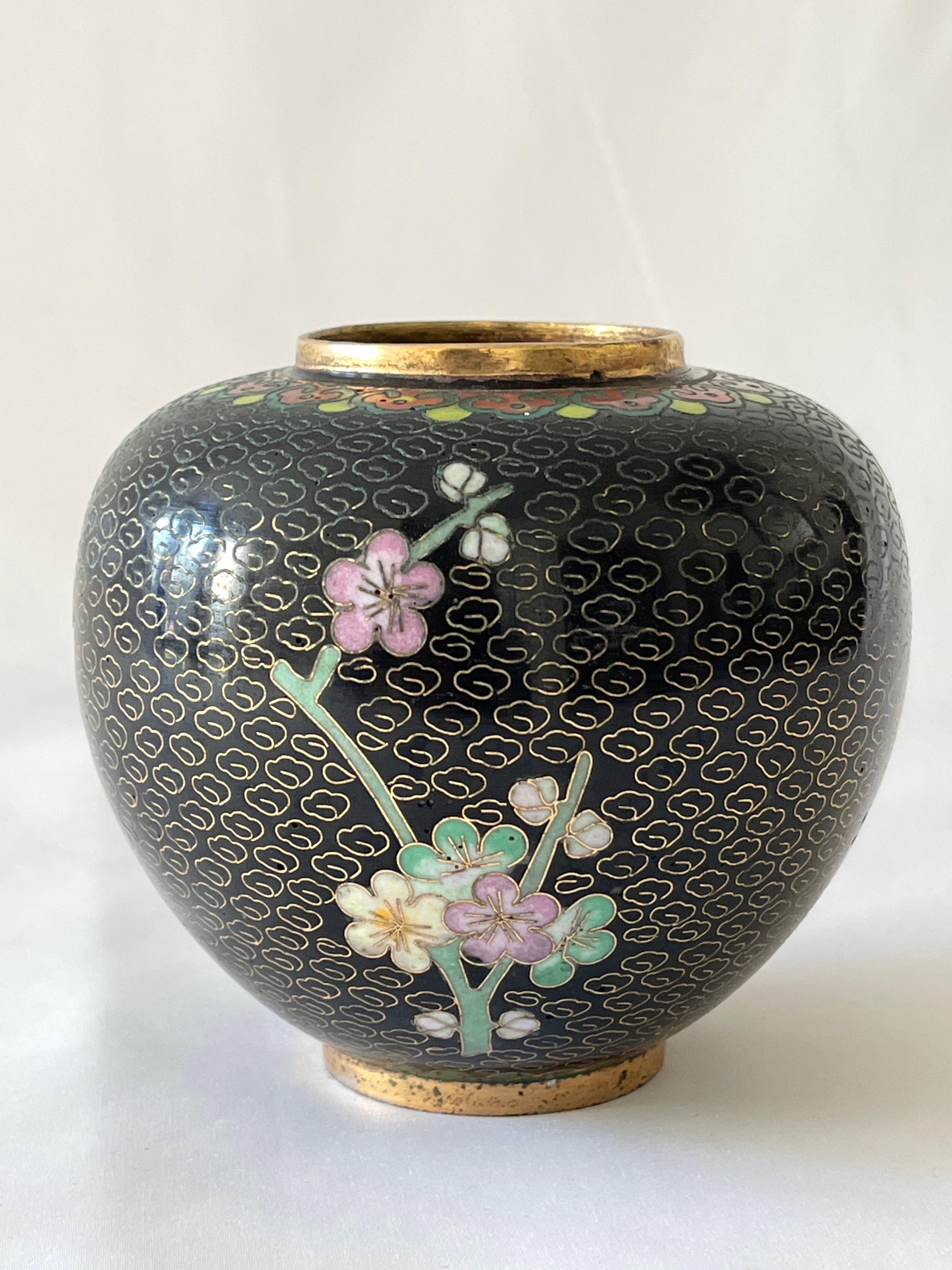 Chinese Export Chinese Black Enamel Cloisonné Chrysanthemum Flower Vase For Sale