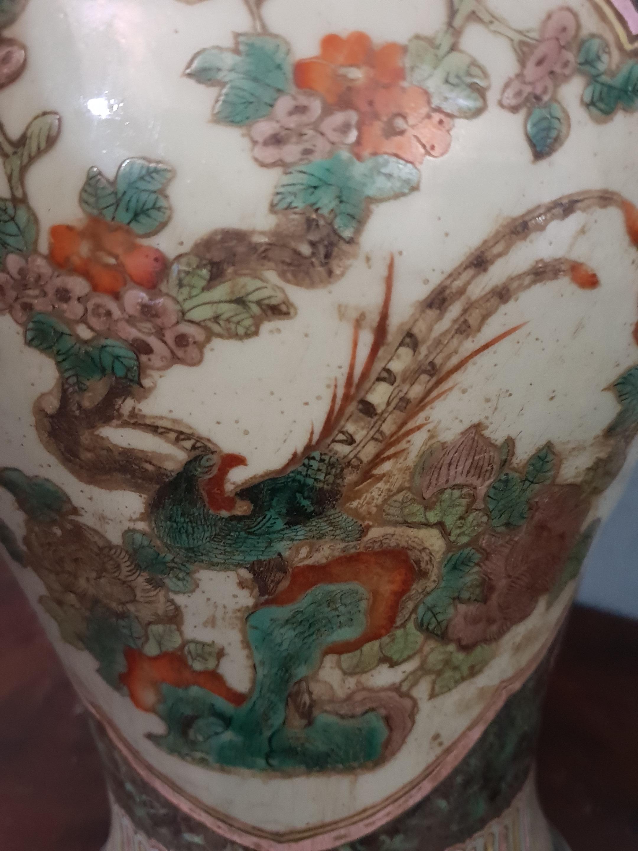 Chinese Black Family Porcelain Vase 7