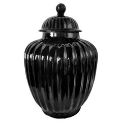 Chinese Black Glazed Ceramic Potiche In Qing Style