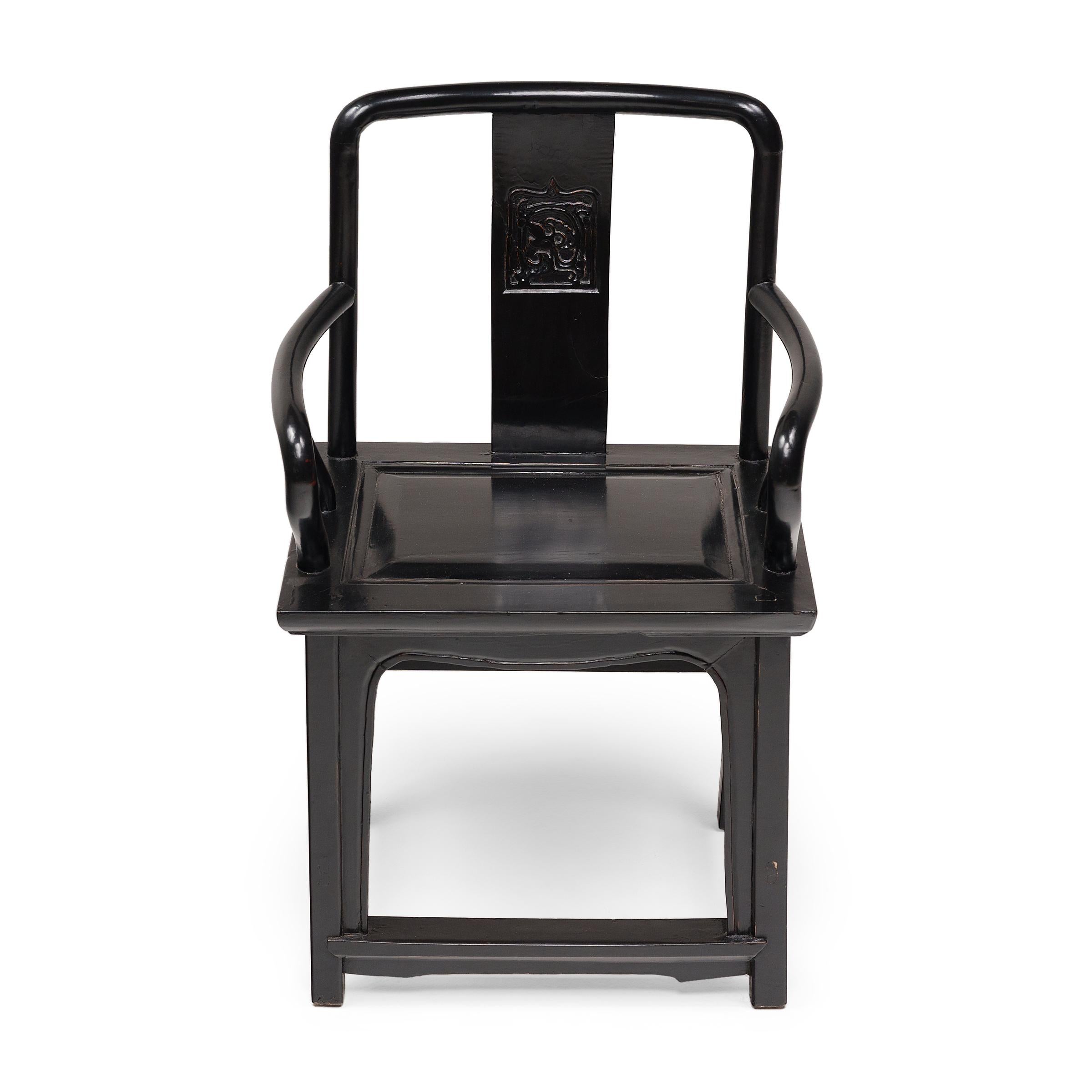 Silla china Guanmaoyi de laca negra, c. 1850 en Bueno estado para la venta en Chicago, IL