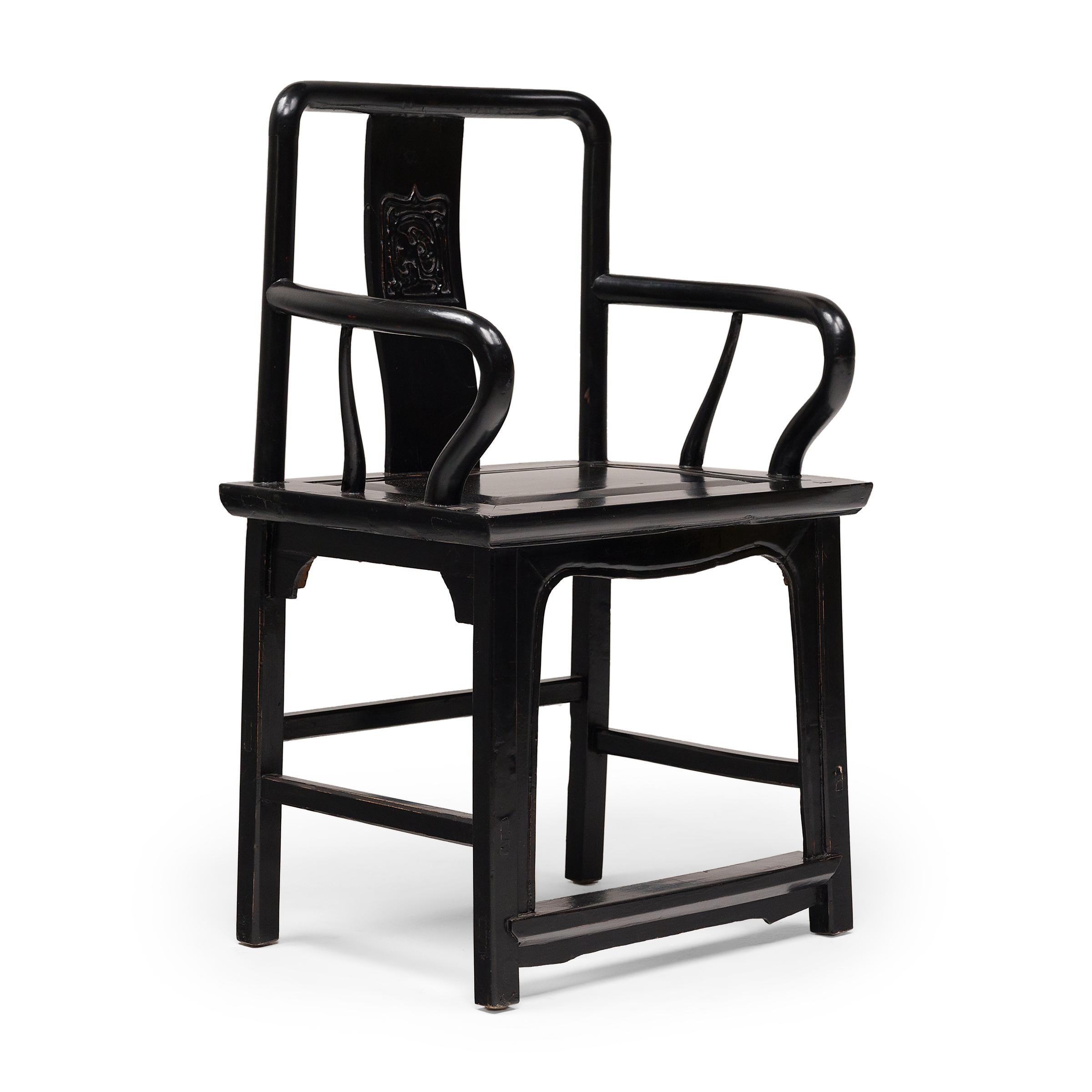 Silla china Guanmaoyi de laca negra, c. 1850 Qing en venta