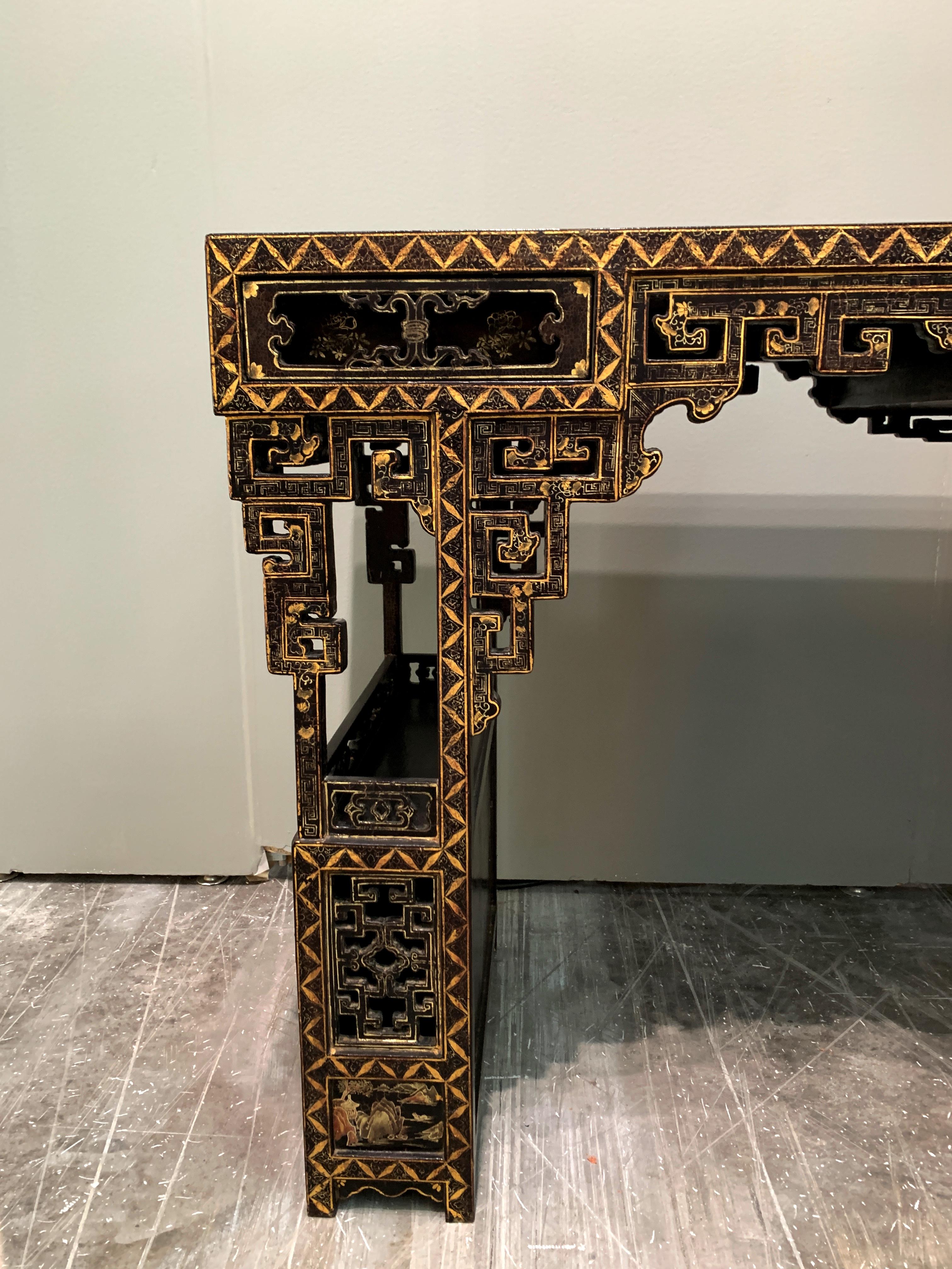 Chinese Black Lacquer and Gilt Painted Console, Qing Dynasty, 19th Century For Sale 11