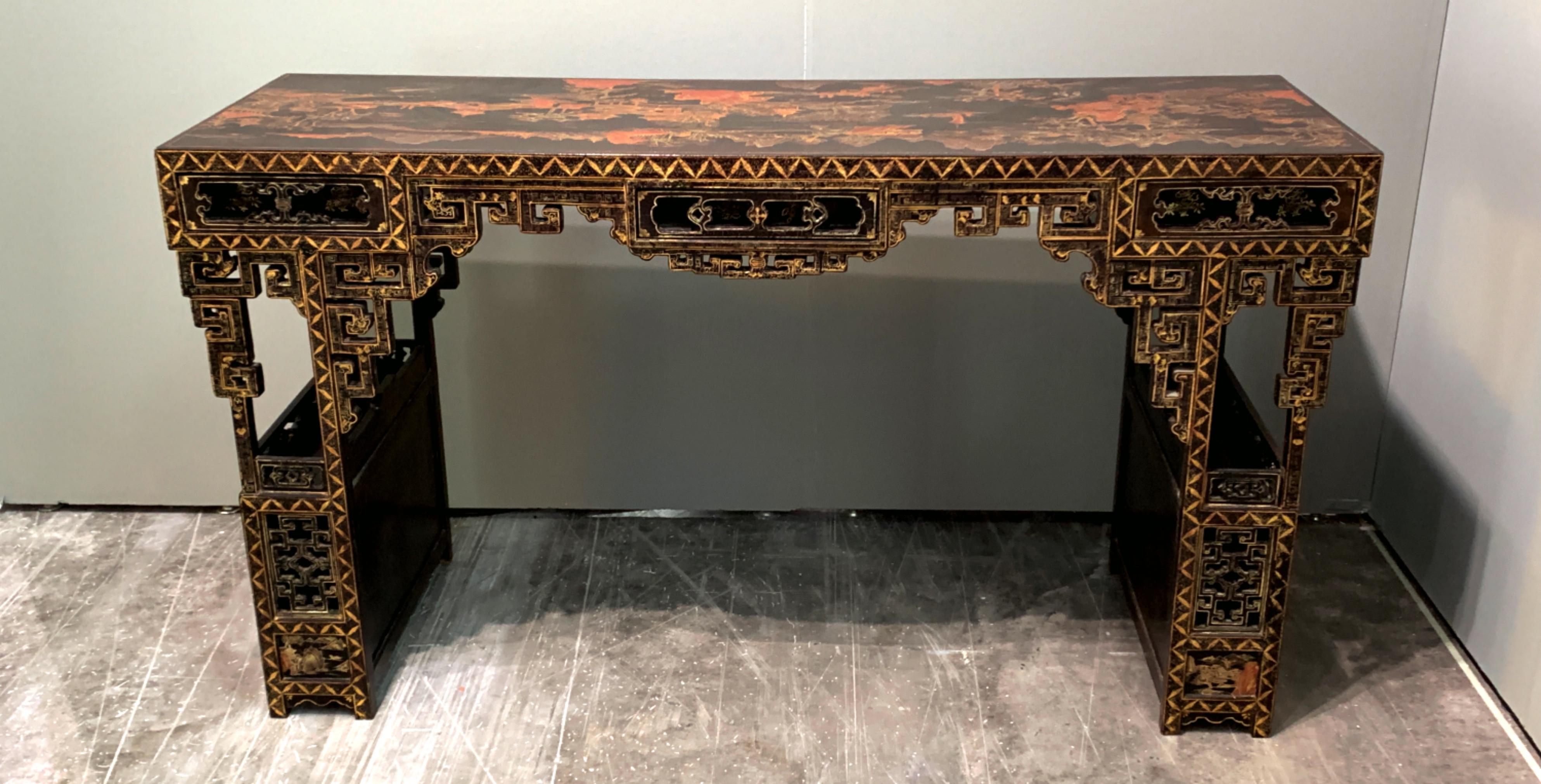 Chinese Black Lacquer and Gilt Painted Console, Qing Dynasty, 19th Century In Good Condition For Sale In Austin, TX