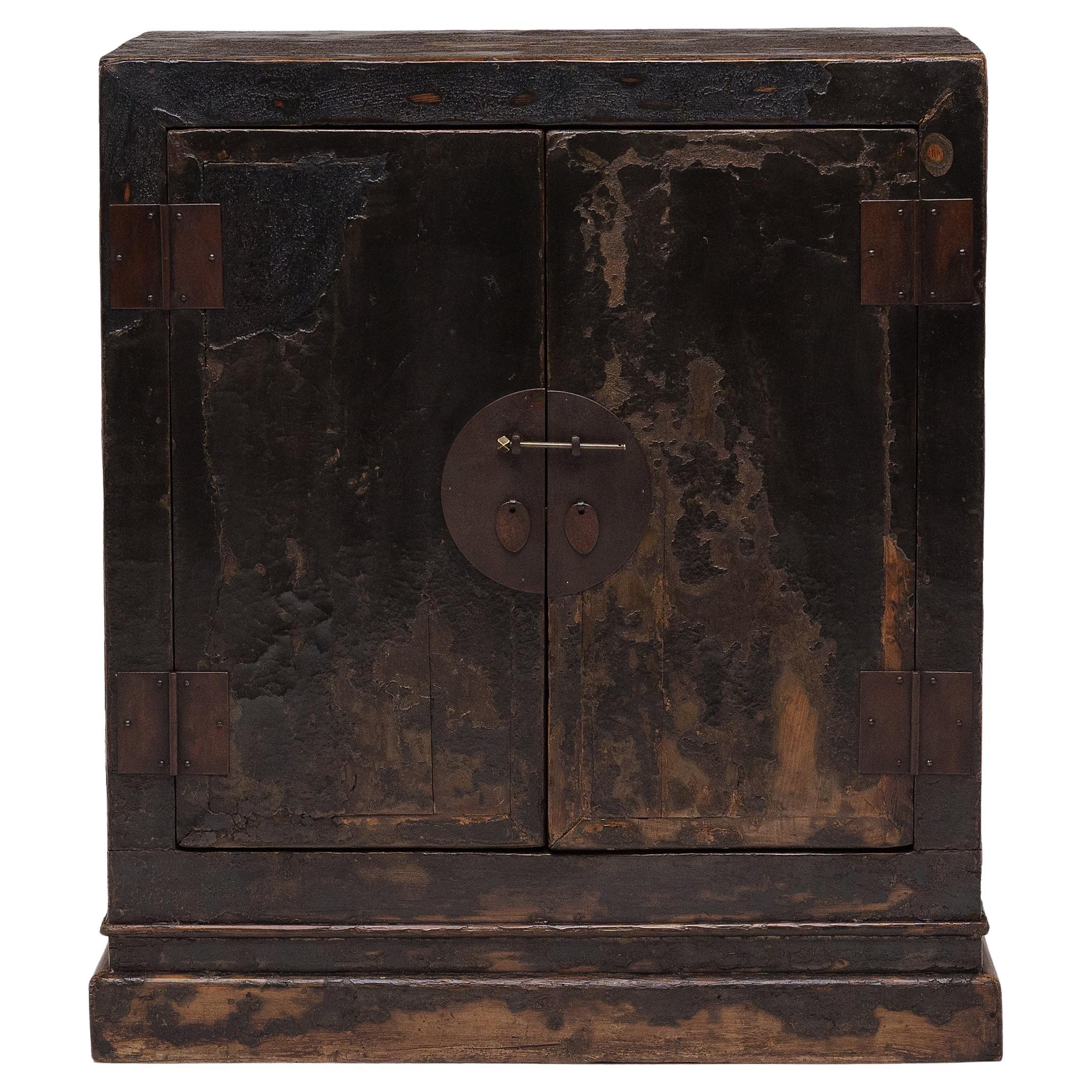 Coffre à livres chinois en laque noire, c. 1800