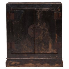 Chinesische Büchertruhe aus schwarzem Lack, um 1800