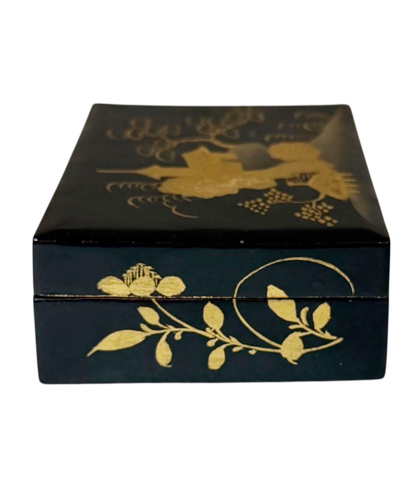 Chinese Black Lacquer Box For Sale 4