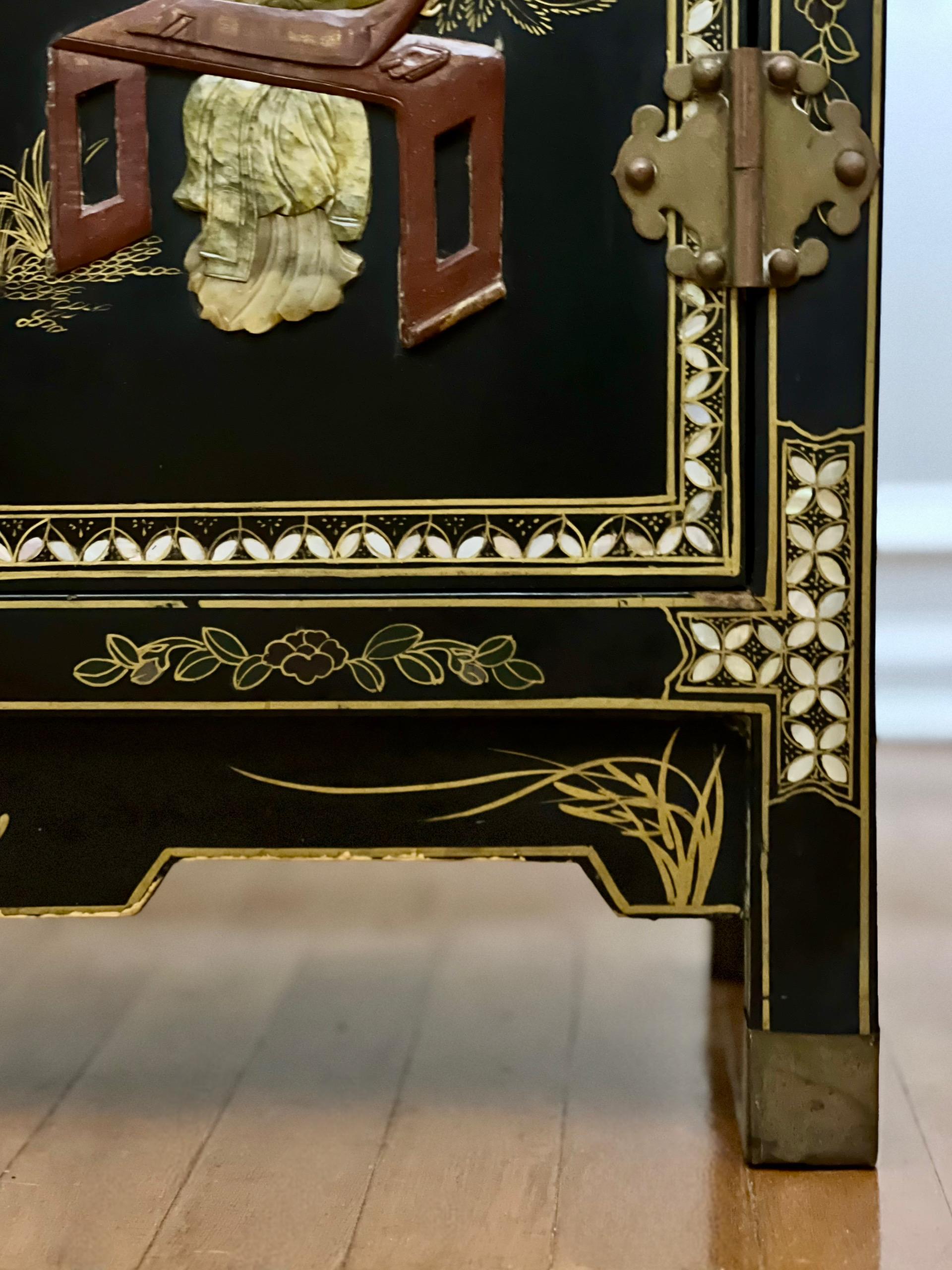 Chinese Black Lacquer Cabinet with Hardstone Mounts and Mother-of-Pearl Inlay For Sale 4