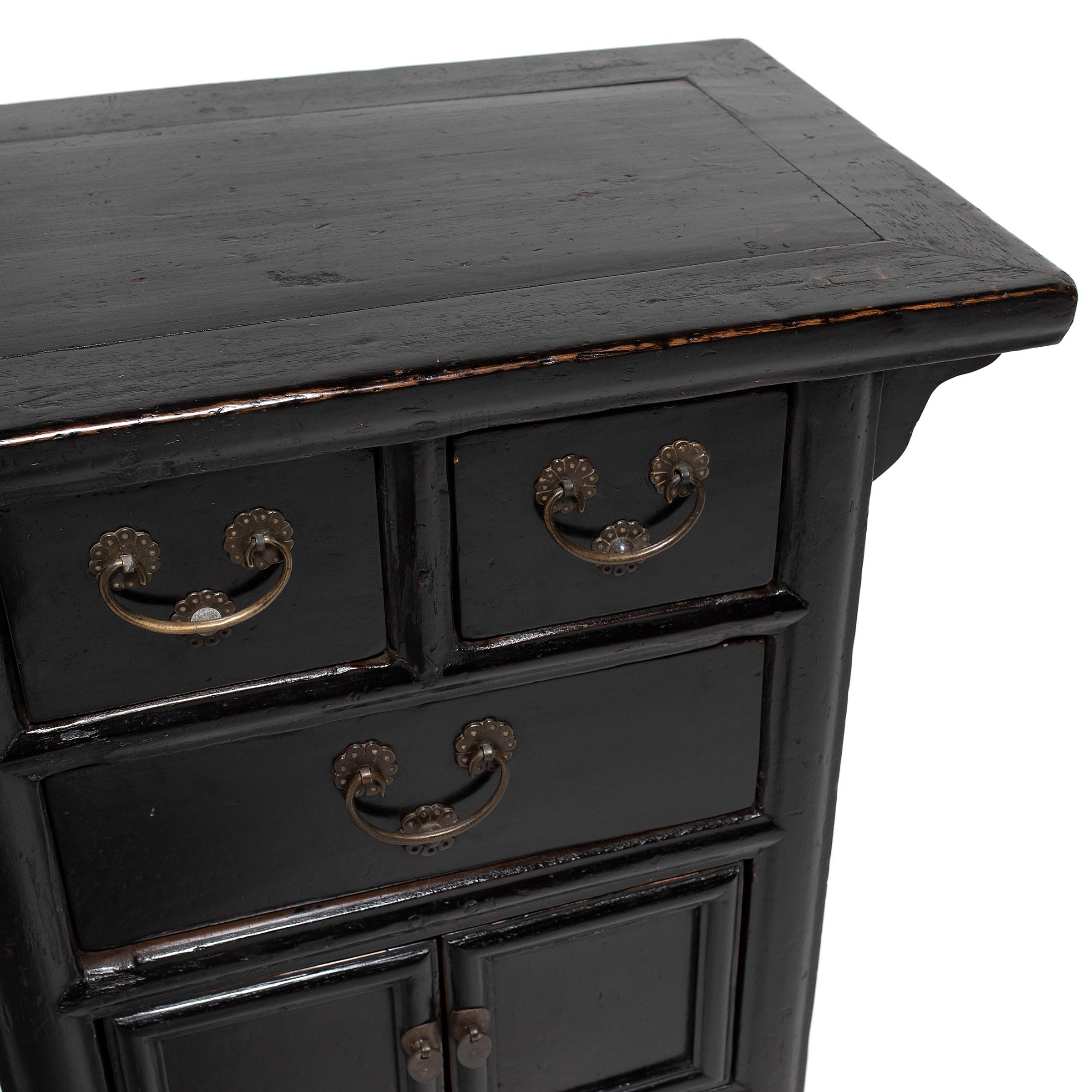 Chinese Black Lacquer Display Table, c. 1850 1
