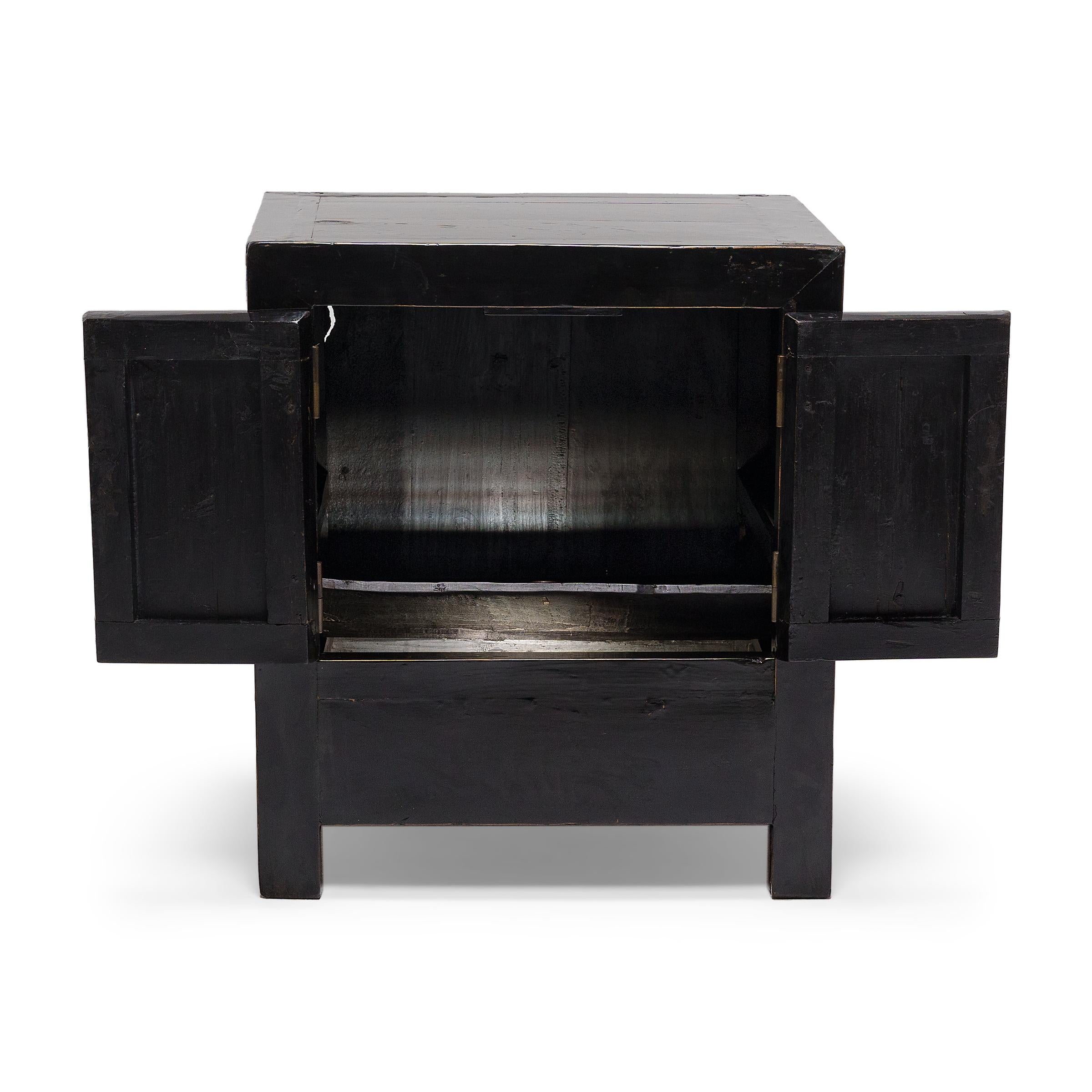 Qing Chinese Black Lacquer Locking Chest, c. 1850 For Sale