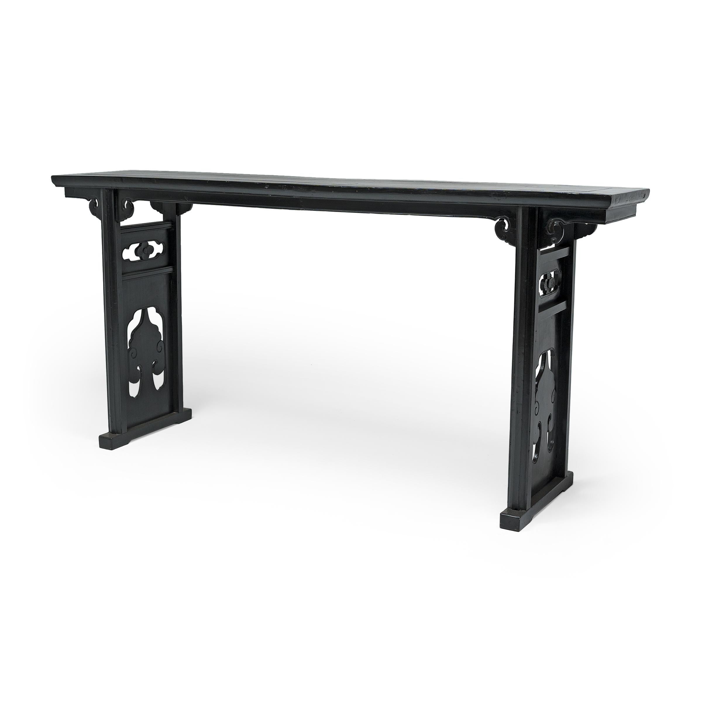 Qing Chinese Black Lacquer Ruyi Altar, c. 1900