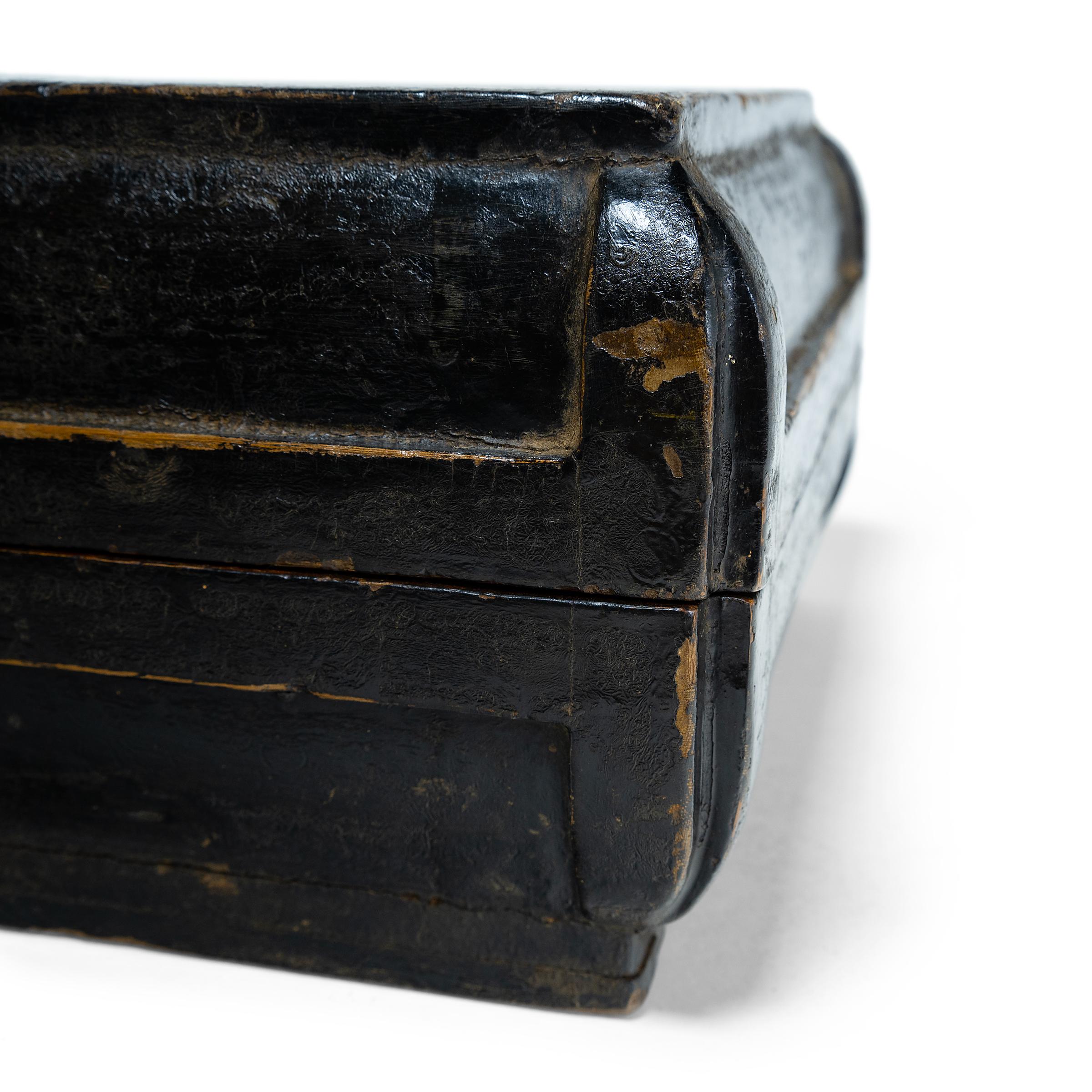 Wood Chinese Black Lacquer Snack Box, c. 1820 For Sale