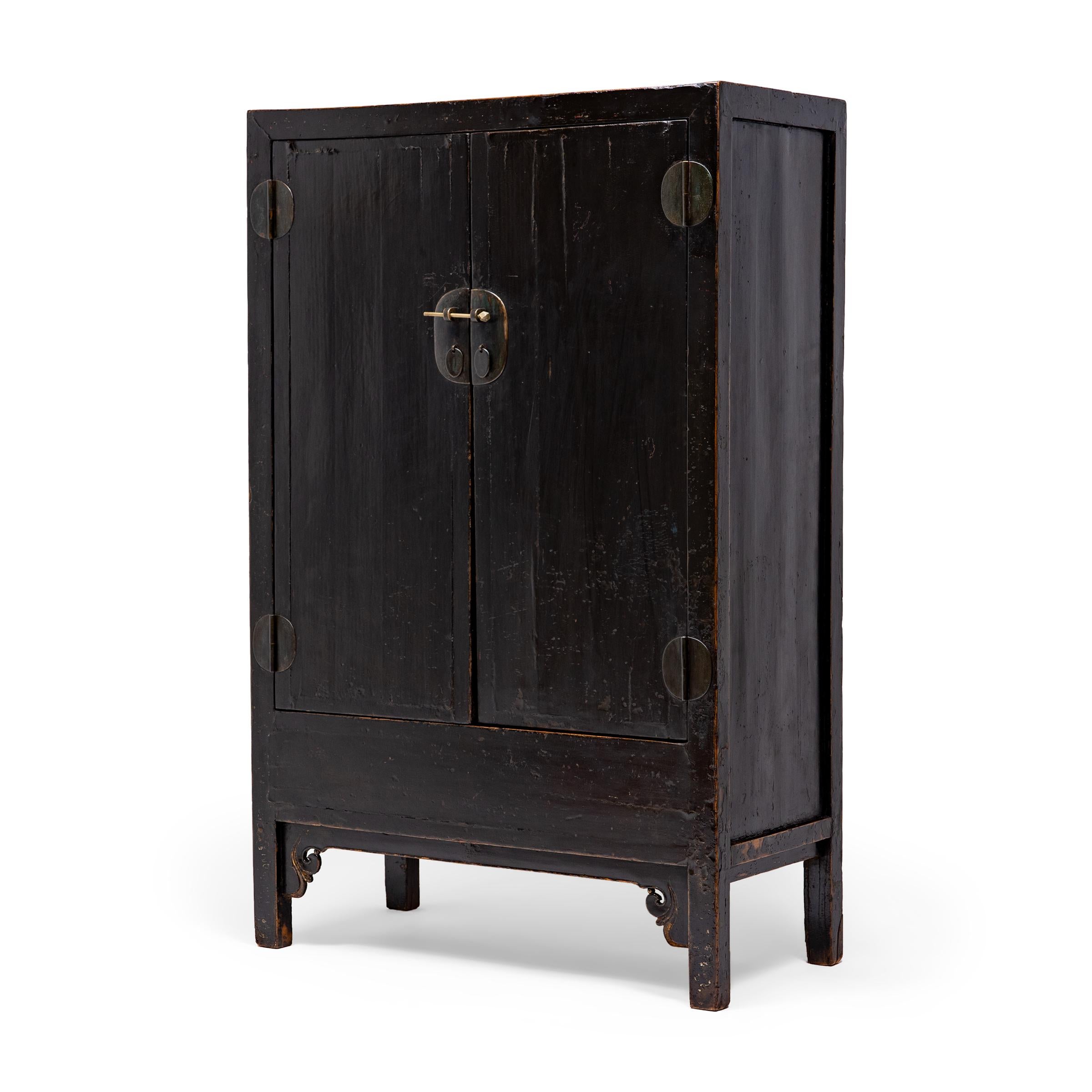 Qing Chinese Black Lacquer Square Corner Cabinet, c. 1850 For Sale