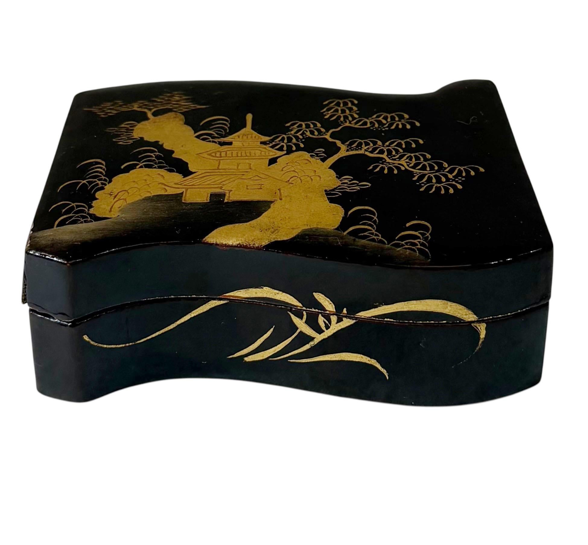 Chinese Black Lacquer Work Box For Sale 1