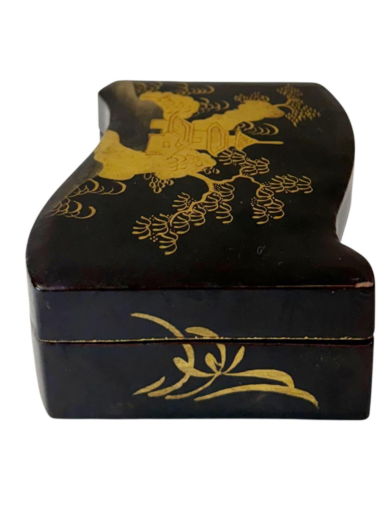 Chinese Black Lacquer Work Box For Sale 2