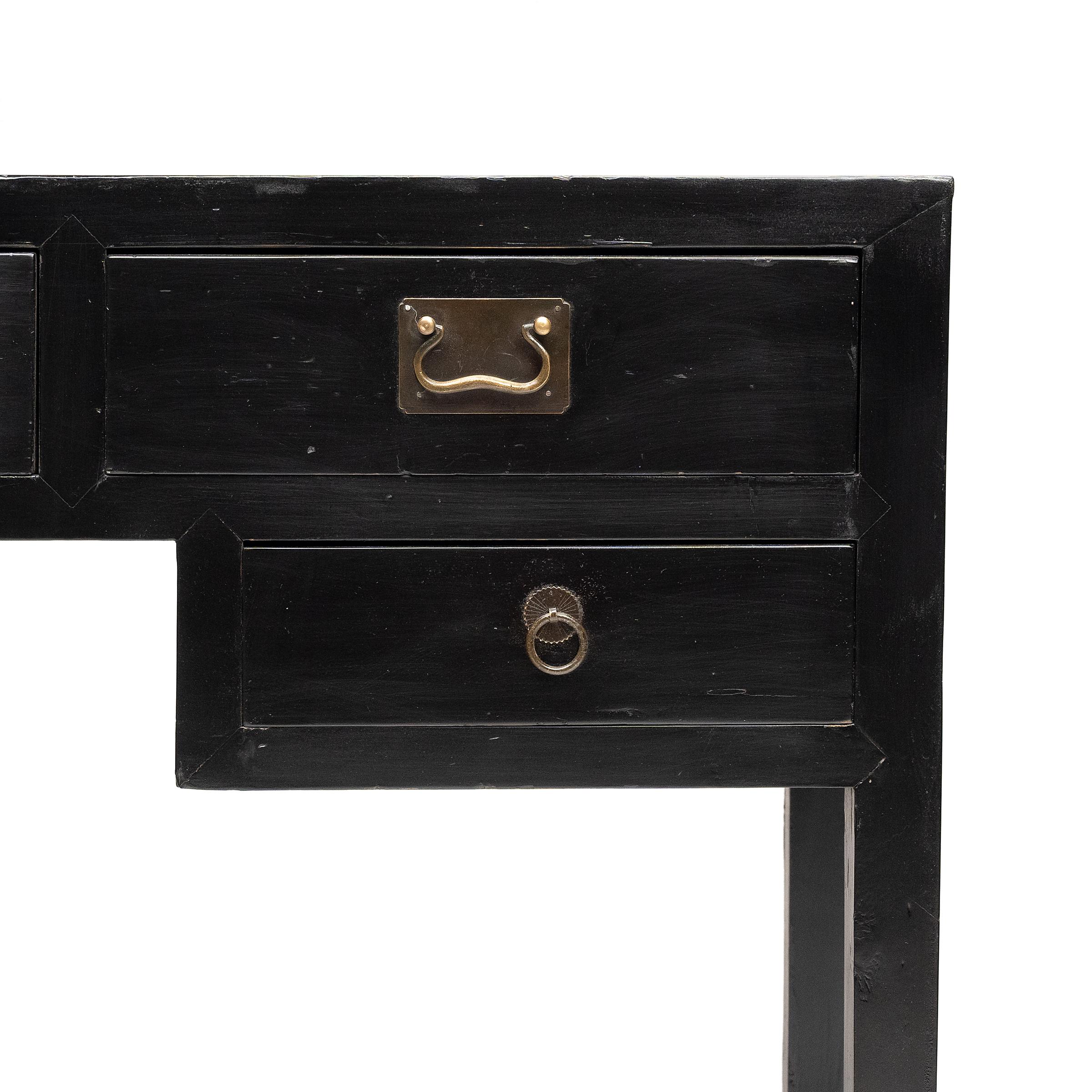 Chinese Black Lacquer Writing Desk, c. 1900 In Good Condition In Chicago, IL