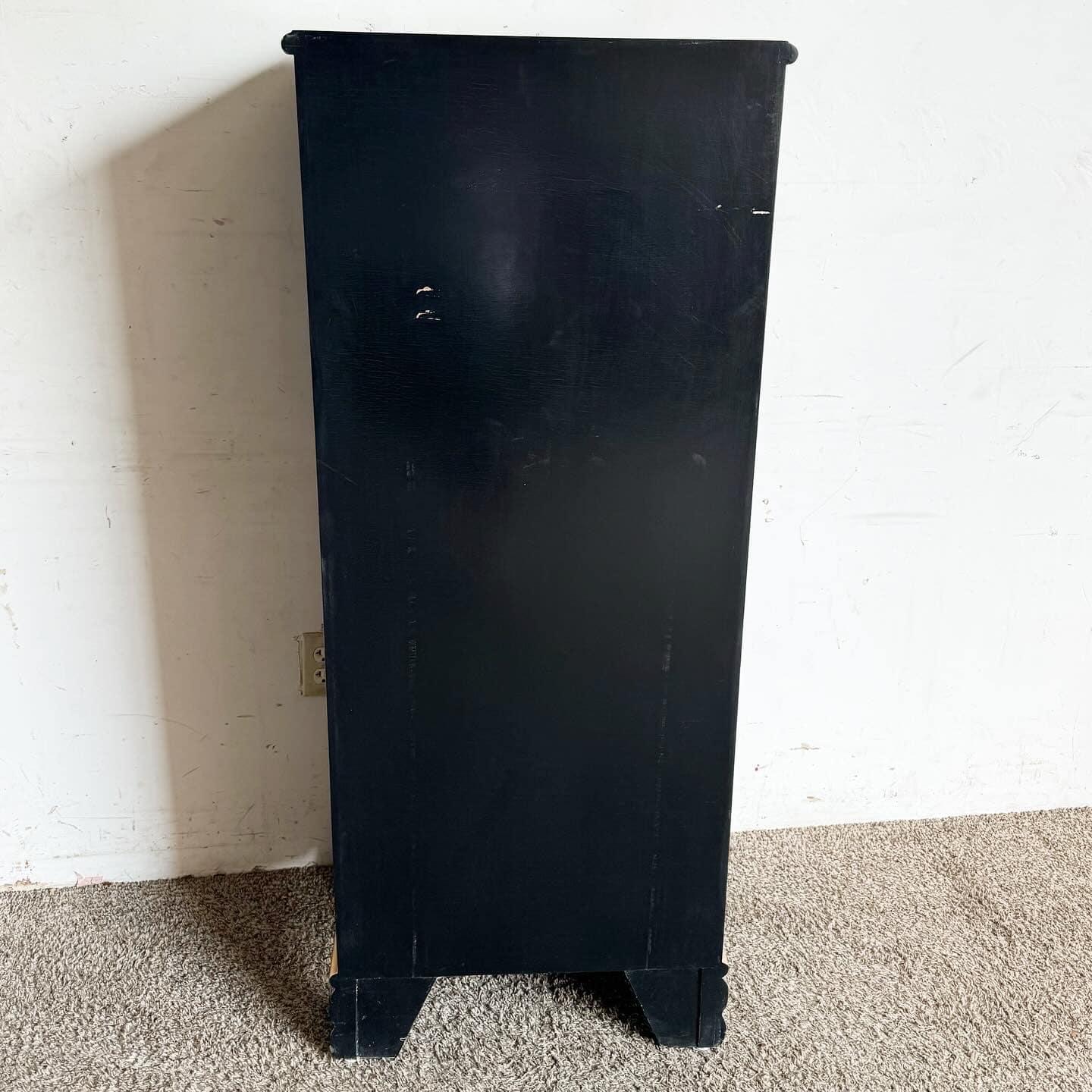 Chinesischer schwarz lackierter und goldfarbener handbemalter Dessous-Schrank im Angebot 1