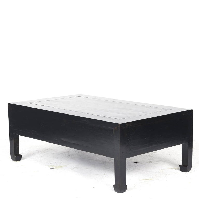 Chinese Black Lacquered Art Deco Coffee Table In Good Condition For Sale In Nordhavn, DK
