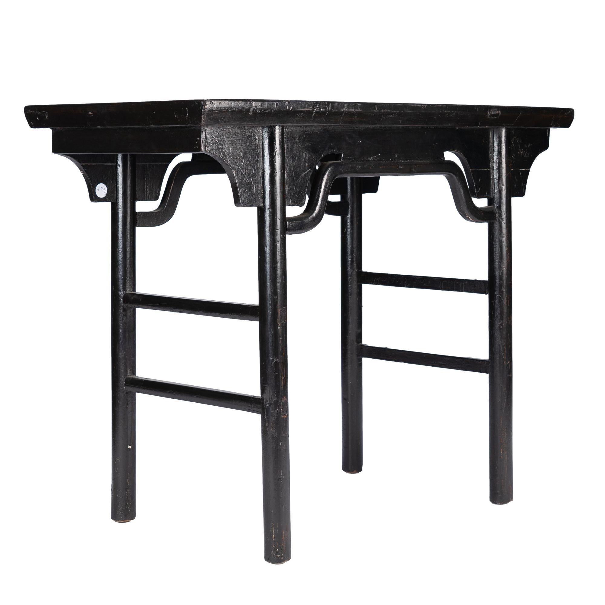 19th Century Chinese black lacquered elm wine table, 1875 For Sale