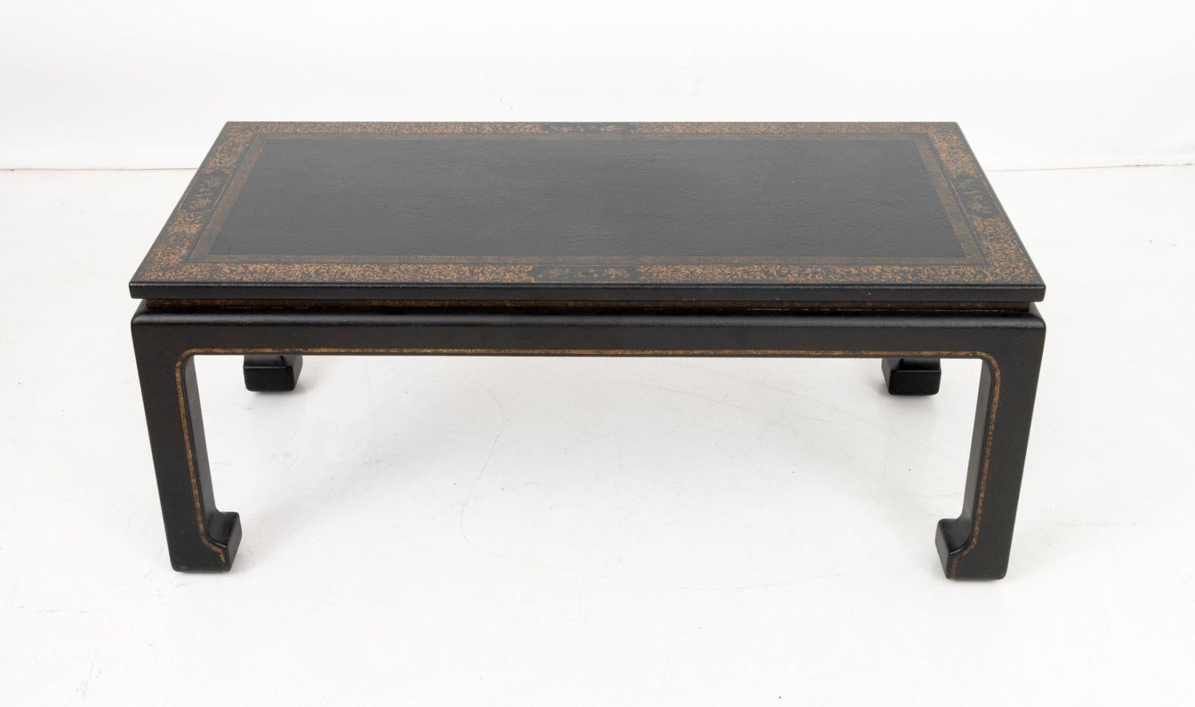 Chinois Chinese Black Lacquered Kang Table en vente