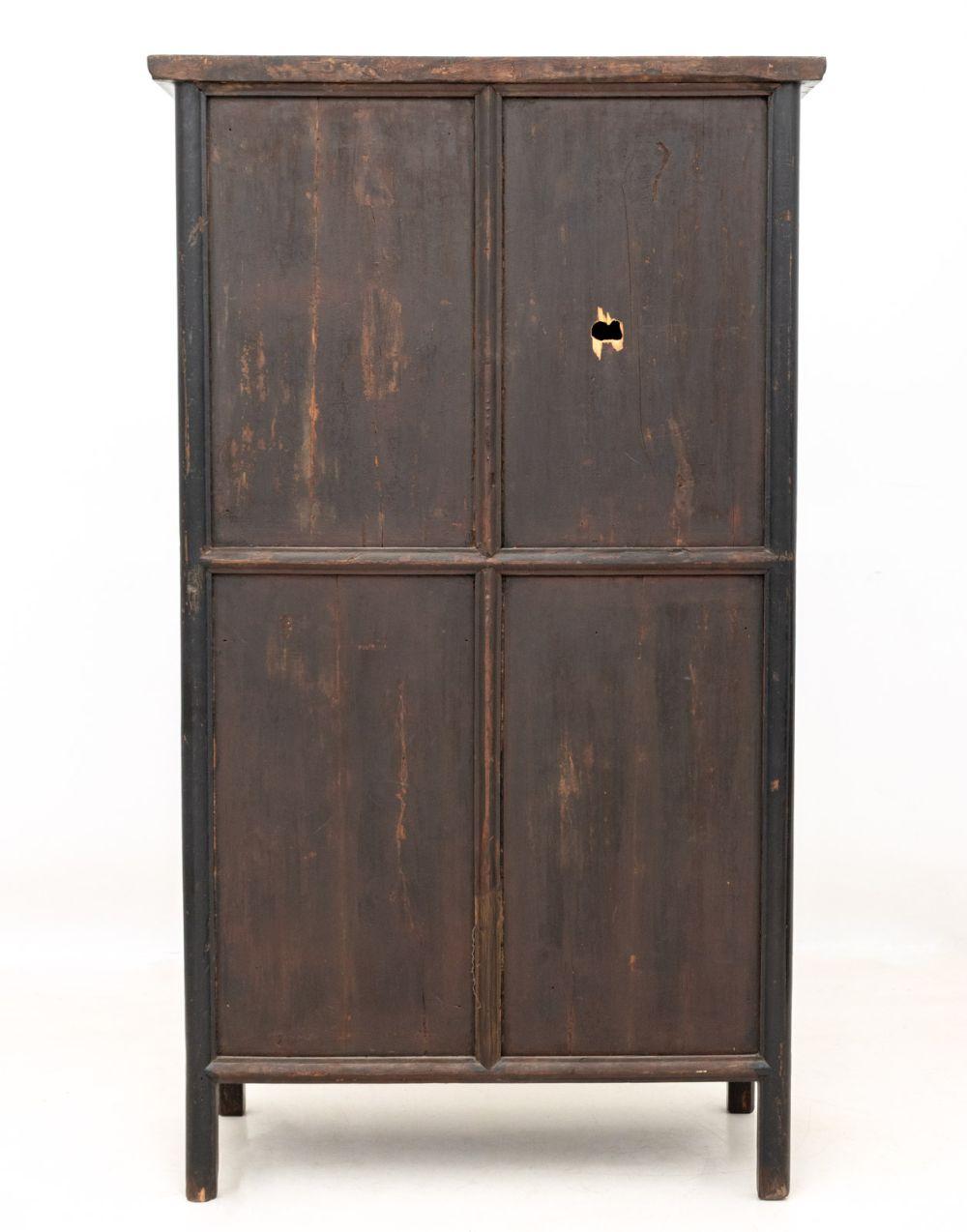 XIX secolo Armoire cinese a due ante laccato nero, XIX sec. in vendita