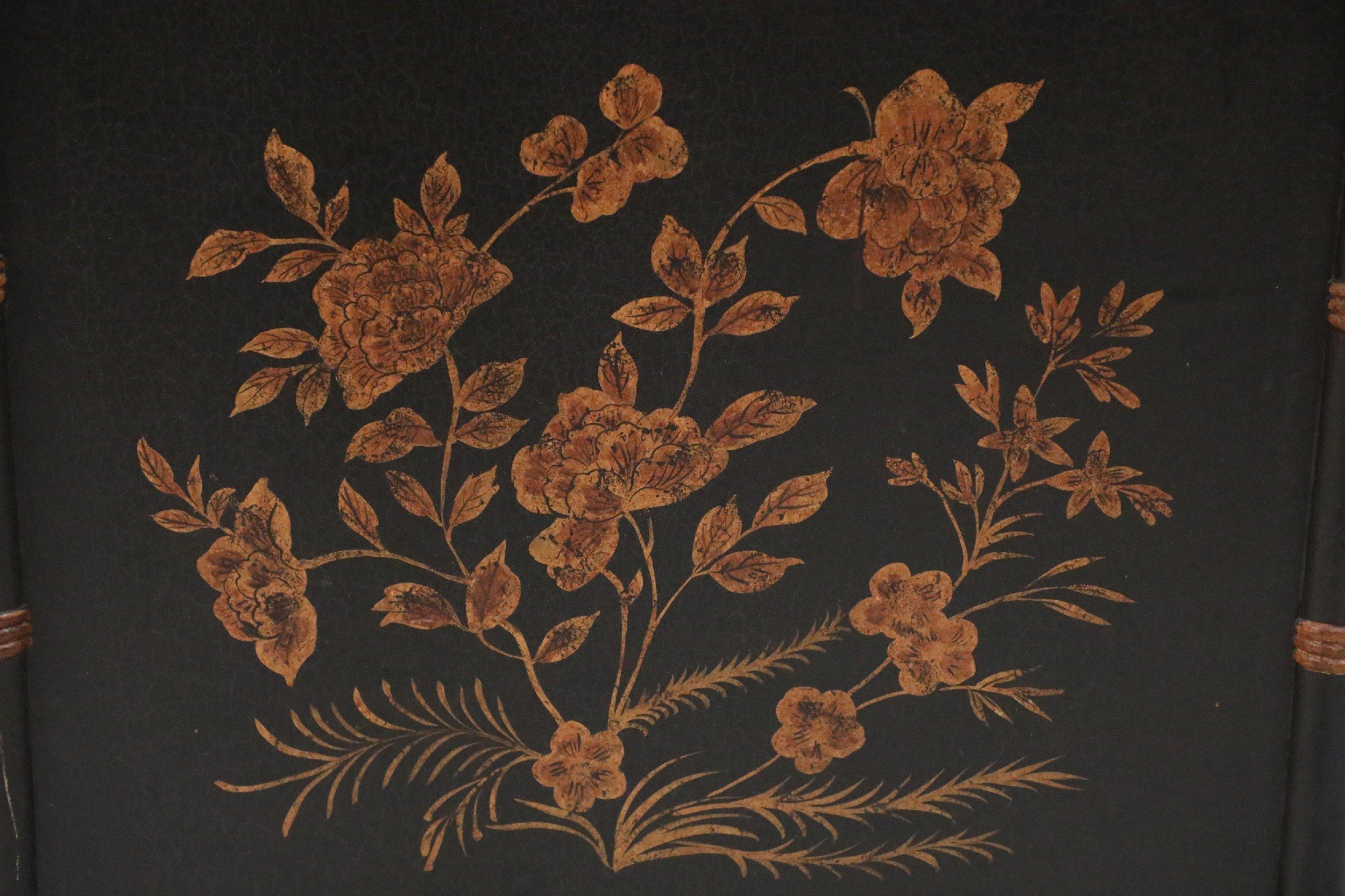 Chinese Black Painted Faux Bamboo and Gold Florals Fireplace Screen For Sale 1