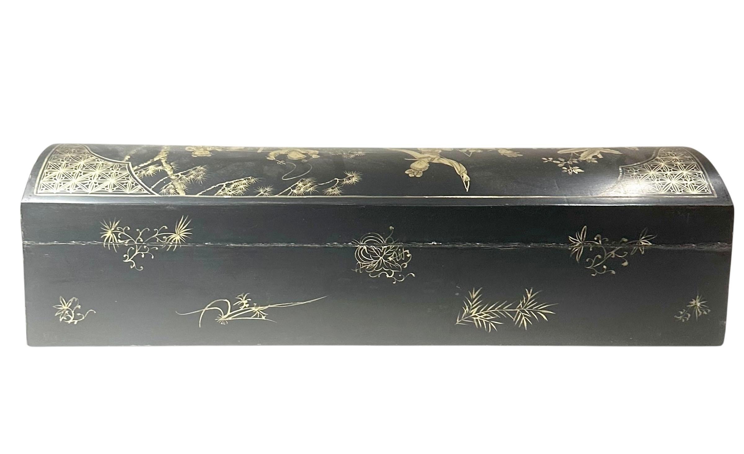 Chinese Black Papier-Mâché Lacquer Box For Sale 6