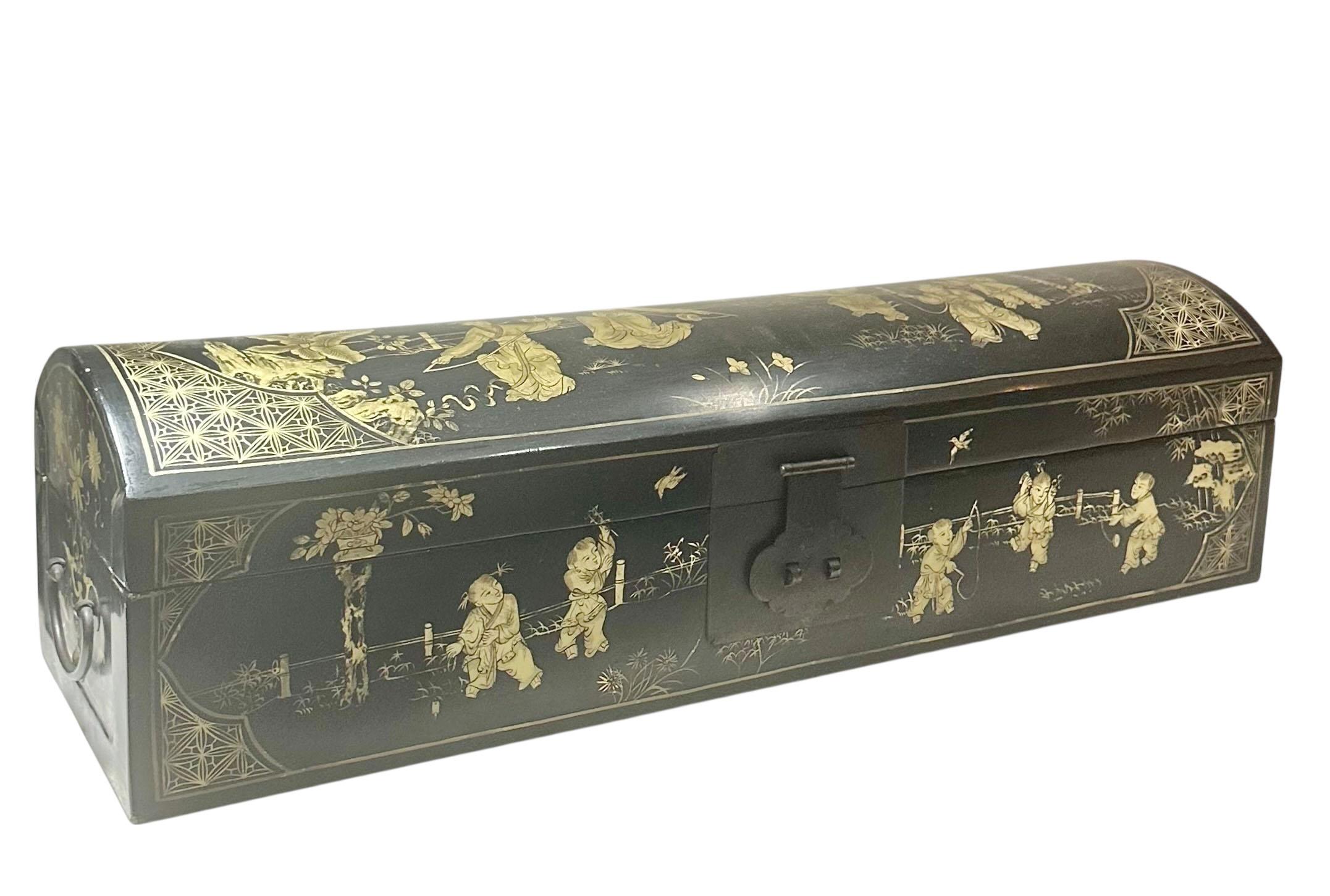 Wood Chinese Black Papier-Mâché Lacquer Box For Sale