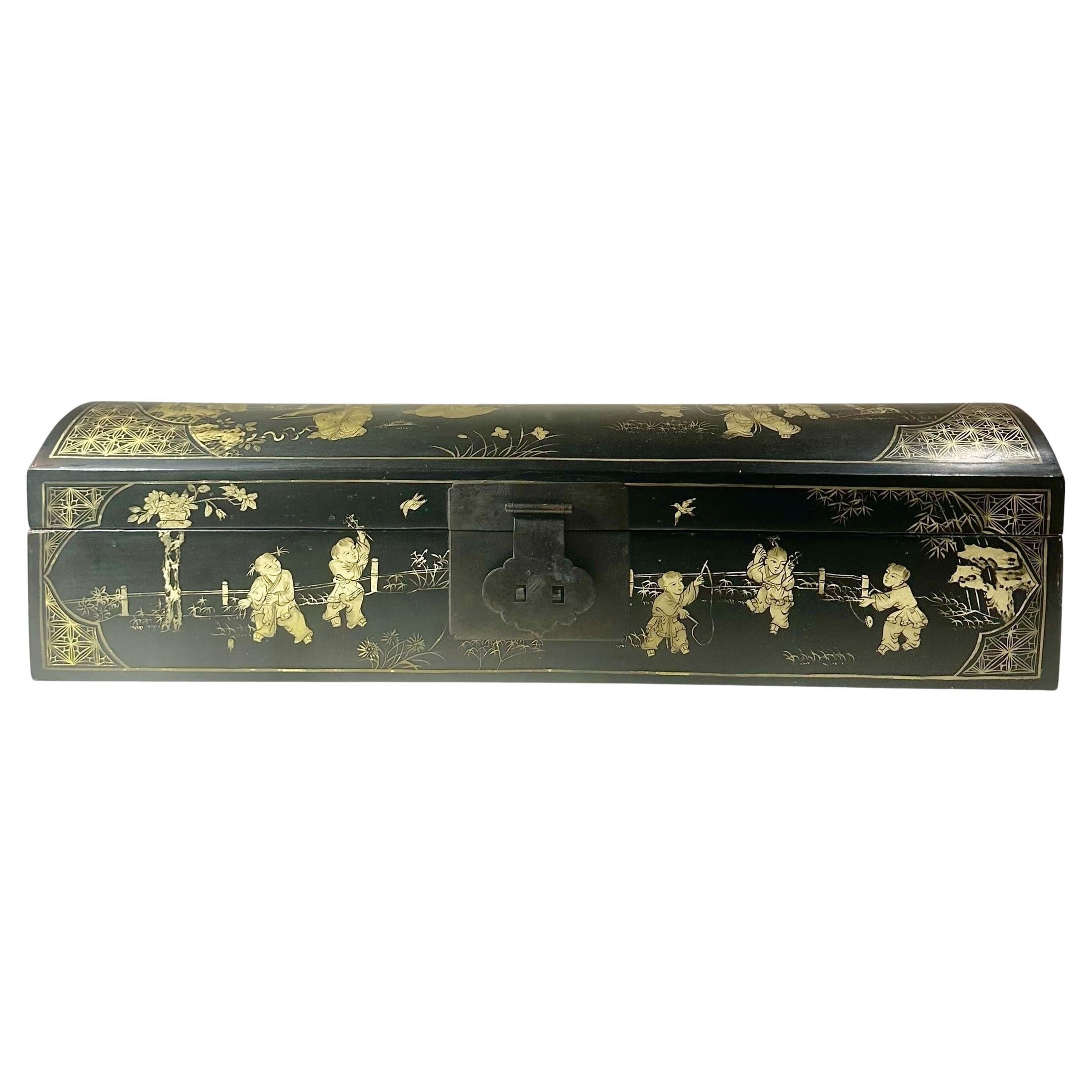 Chinese Black Papier-Mâché Lacquer Box For Sale
