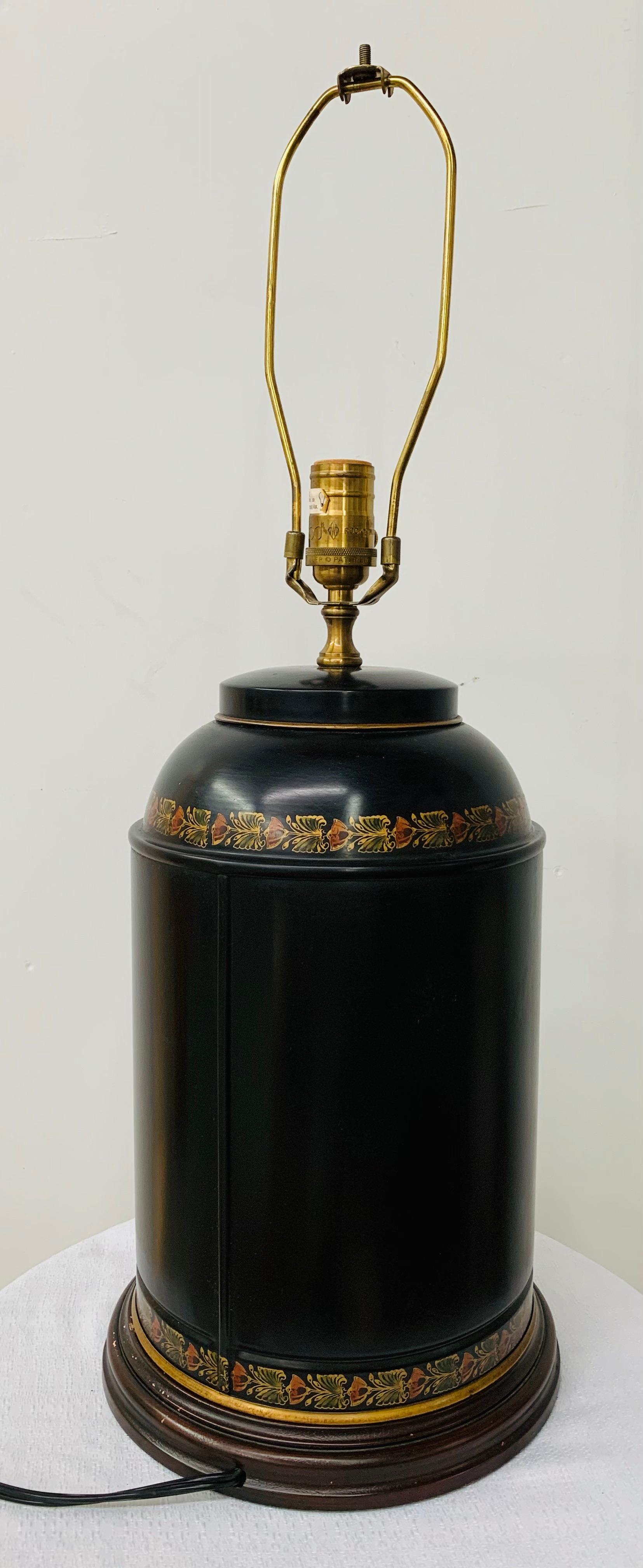 Chinese Black Tea-Caddy Table Lamp For Sale 7