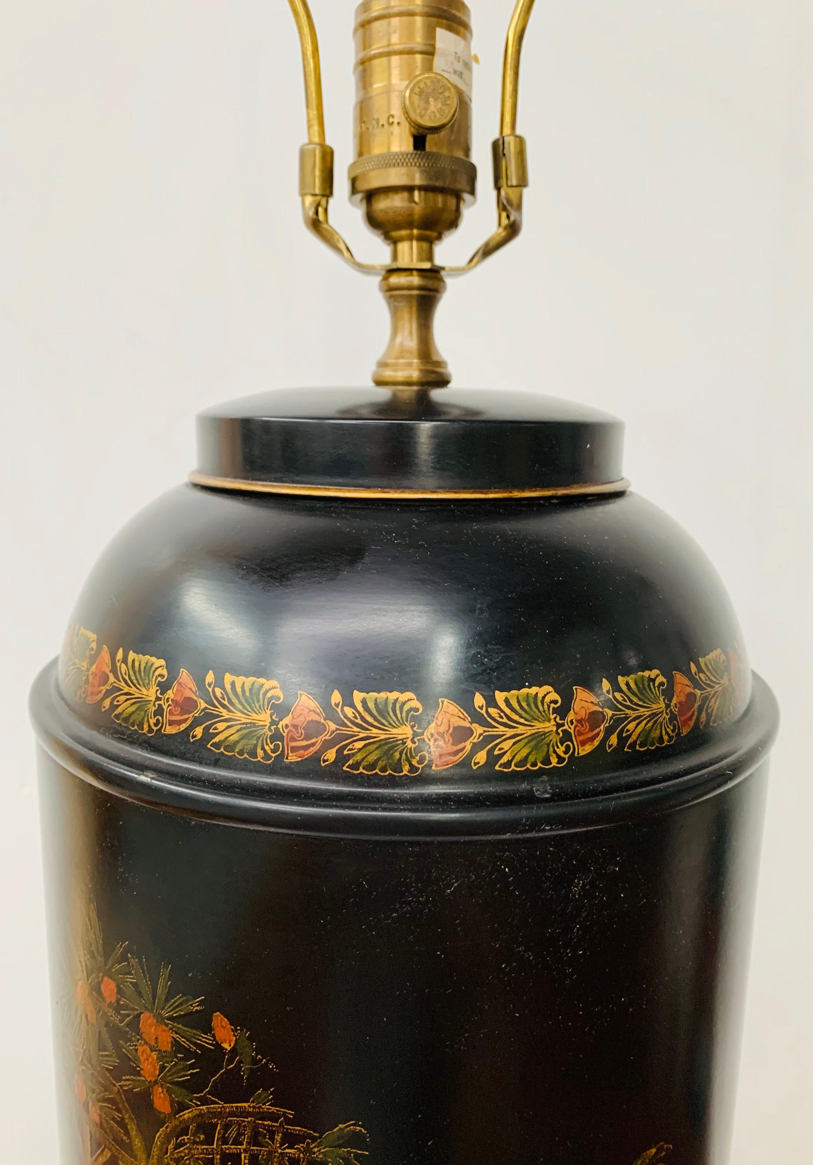 Chinese Export Chinese Black Tea-Caddy Table Lamp For Sale
