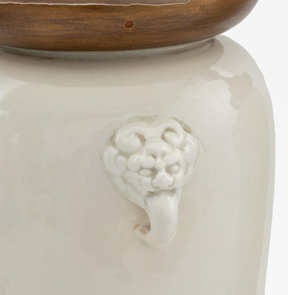 Chinese Blanc de Chine Dehua Vases as Lamps, Pair Chino en venta