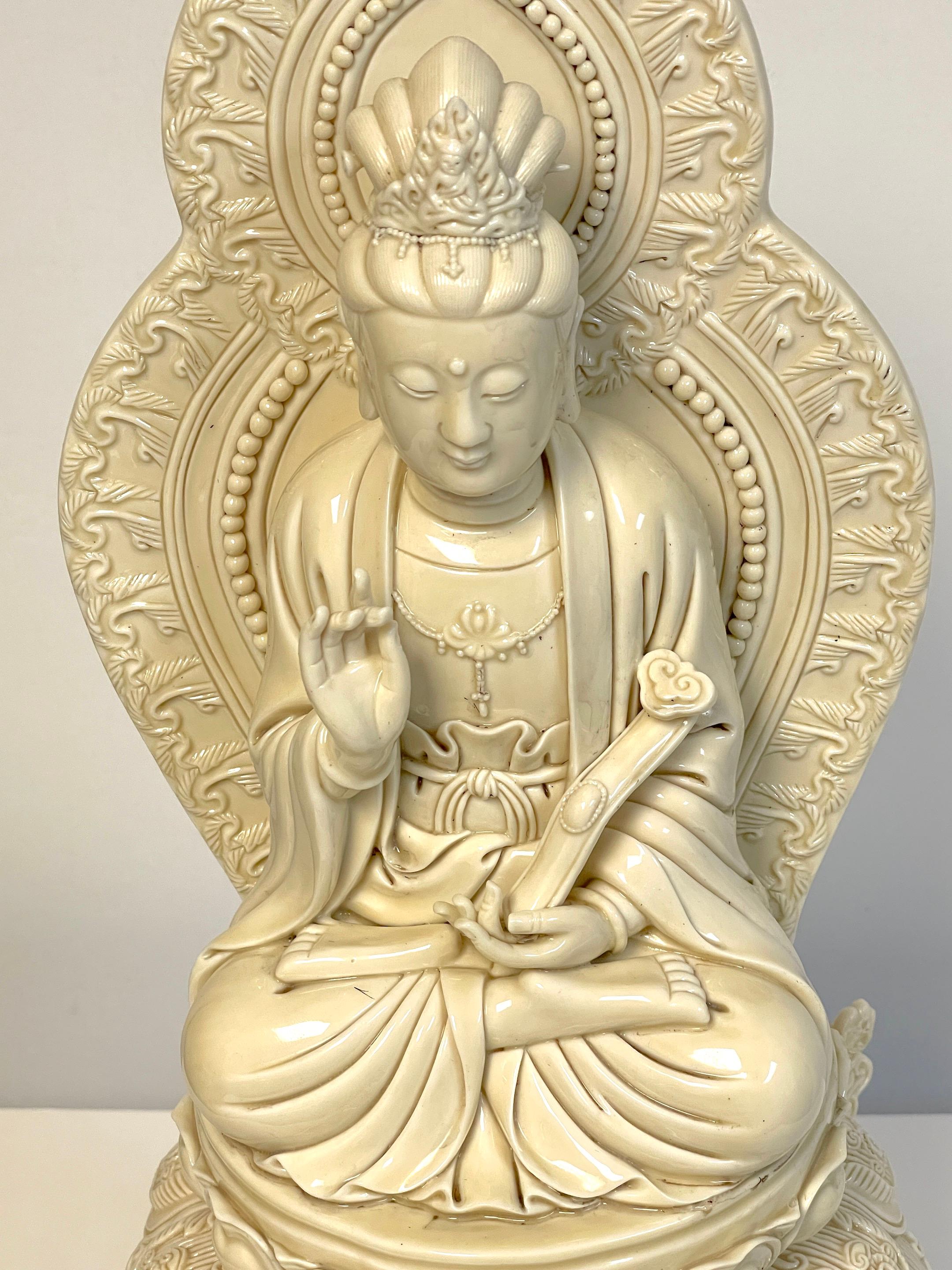 Chinese Export Chinese Blanc-de-Chine Seated Guanyin Altar Piece, 19th/20th Century For Sale