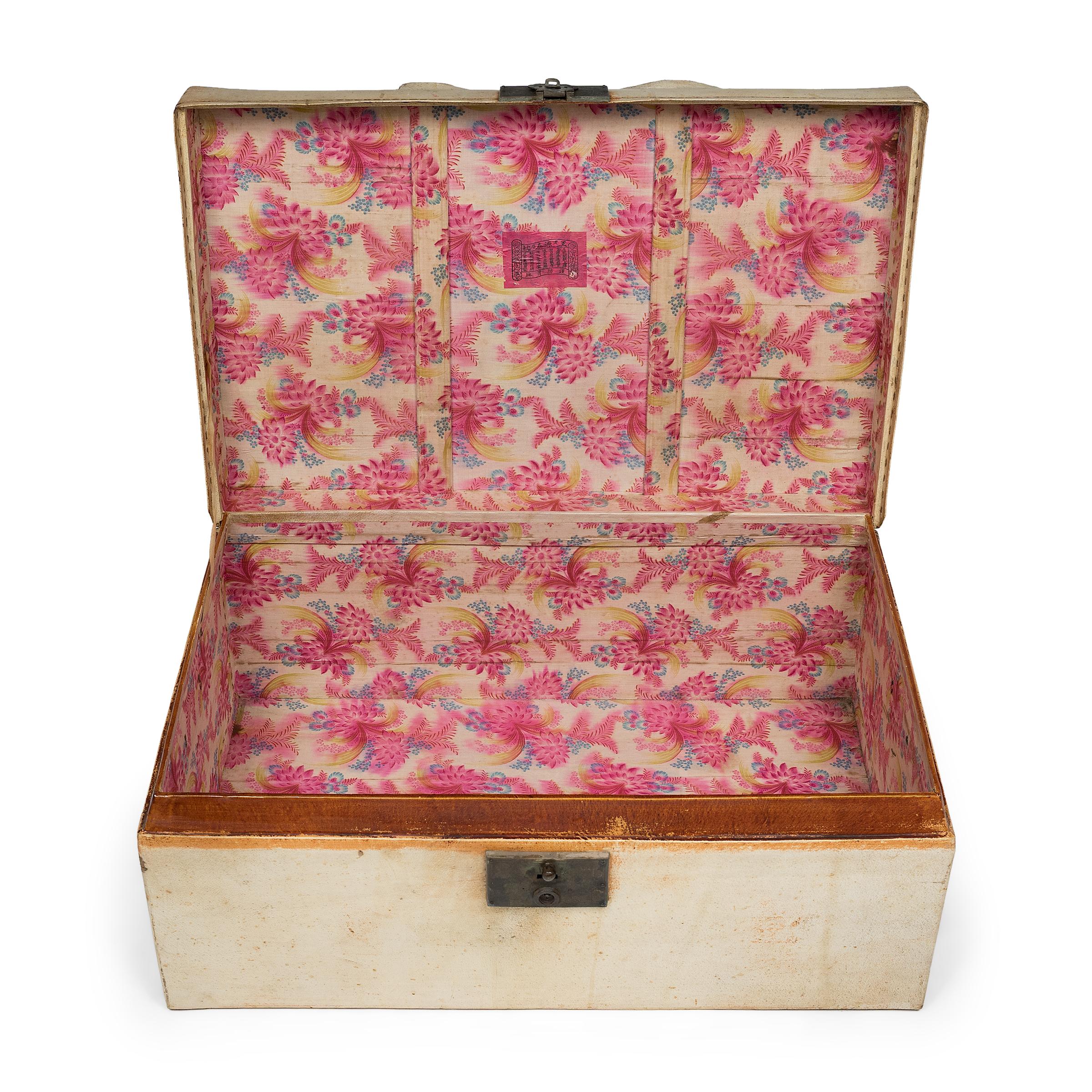 Chinese Blonde Hide Storage Trunk, c. 1800 For Sale 2